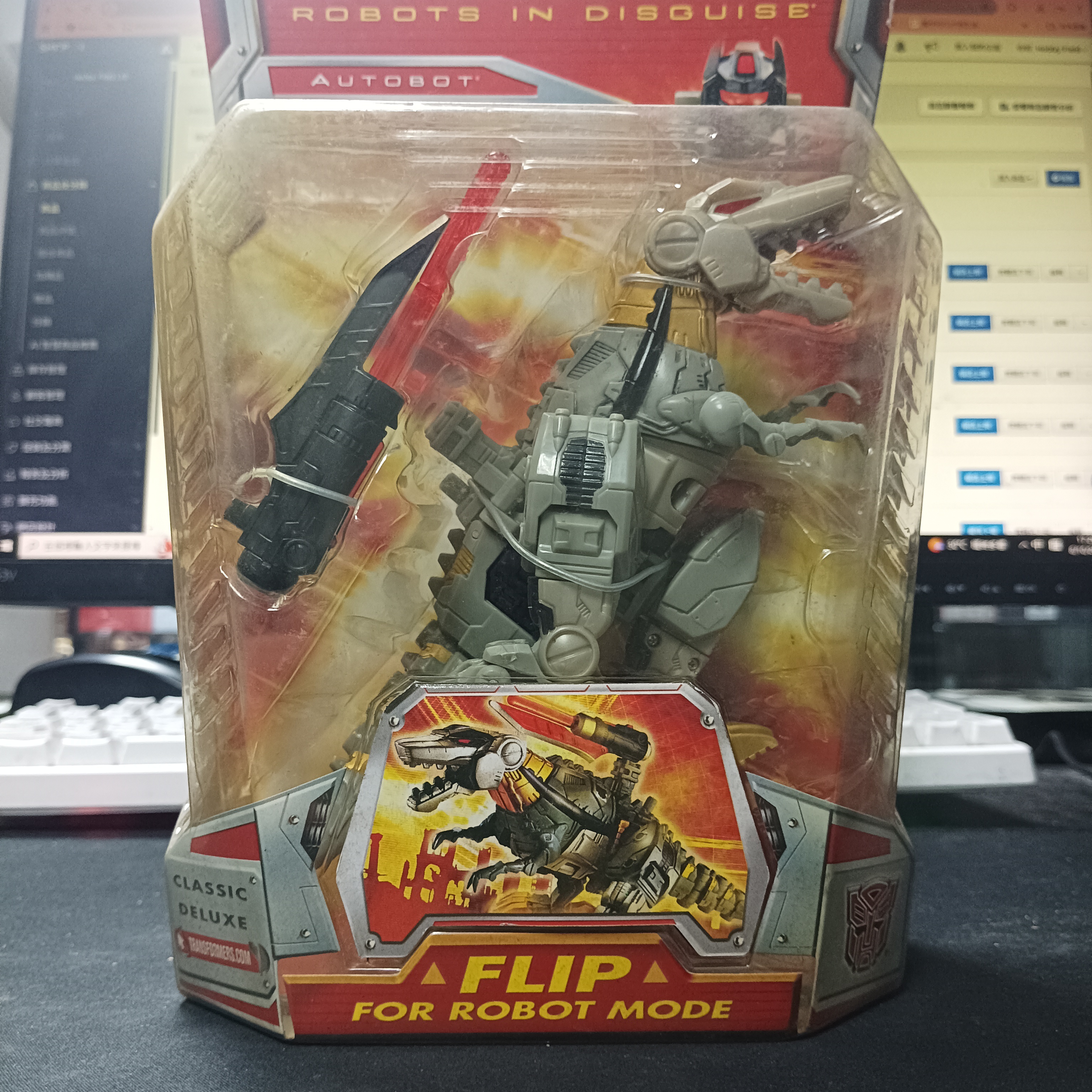 變形金剛-Transformers Robots In Disguise Deluxe Classic GRIMLOCK
