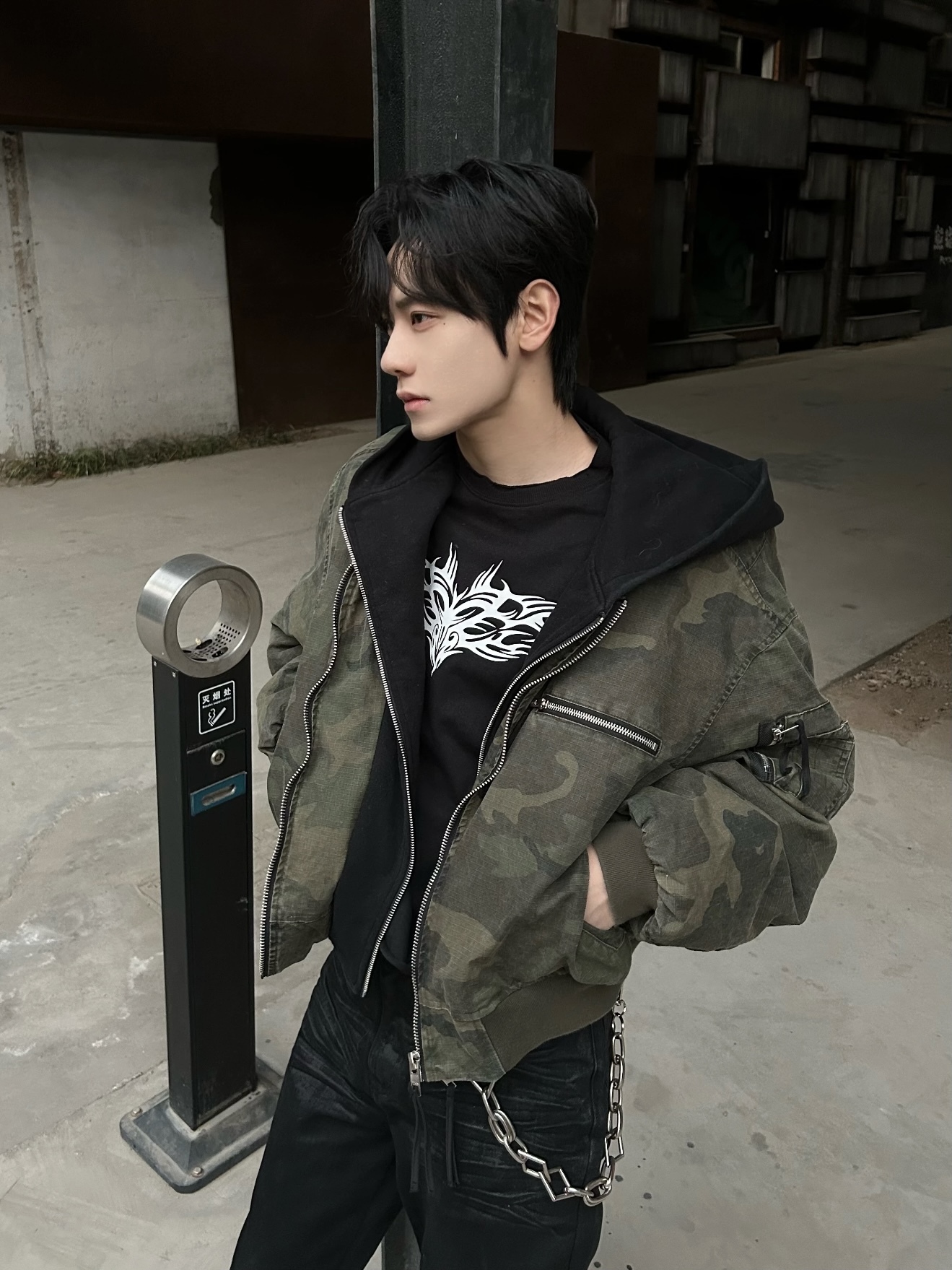 SIMPLEACTION 美式假兩件迷彩外套