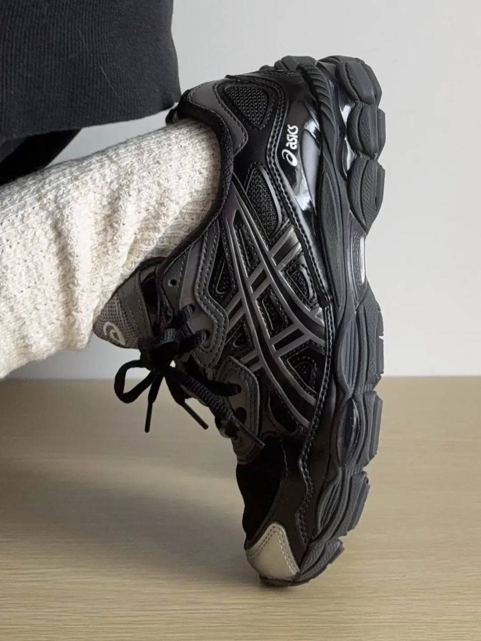 Kicki Yang Zhang X ASICS GEL-NYC 復古黑銀 灰銀 黑灰 男鞋 1203A571-001 / 現貨