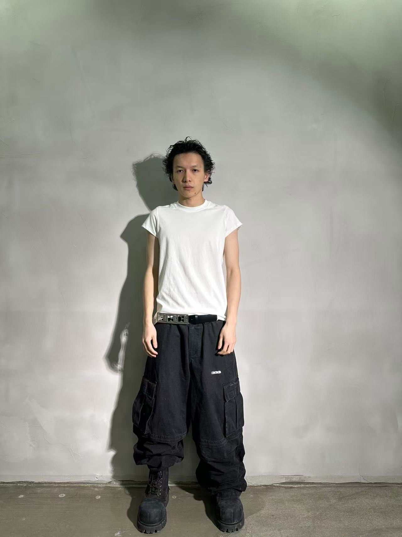 PCCVISION 3MAN0N contrasting color embroidery black and white round neck slim fit short sleeve T