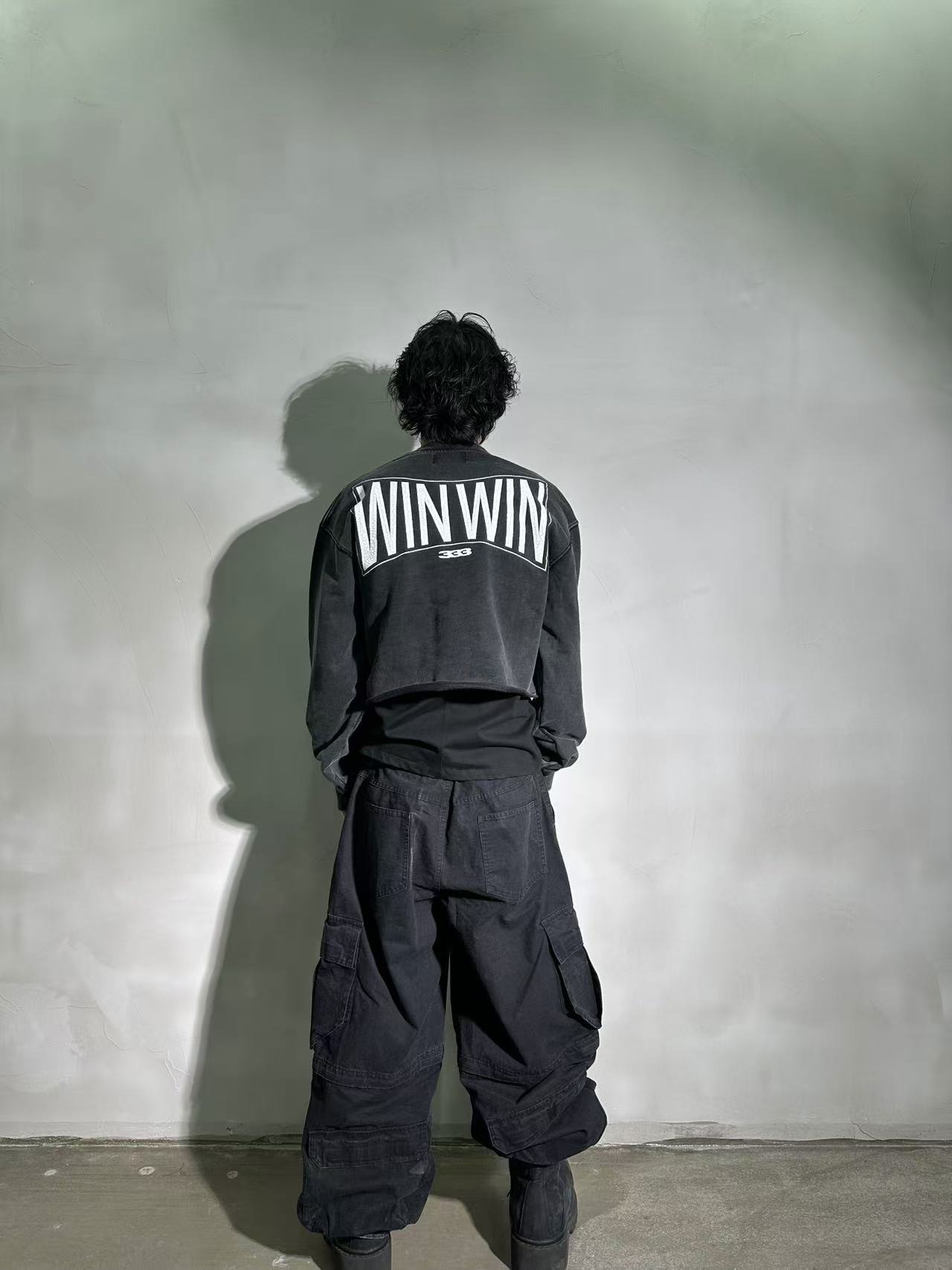 PCCVISION 3MAN0N winwin 水洗做舊V領 爆裂印花寬鬆 短版長袖T