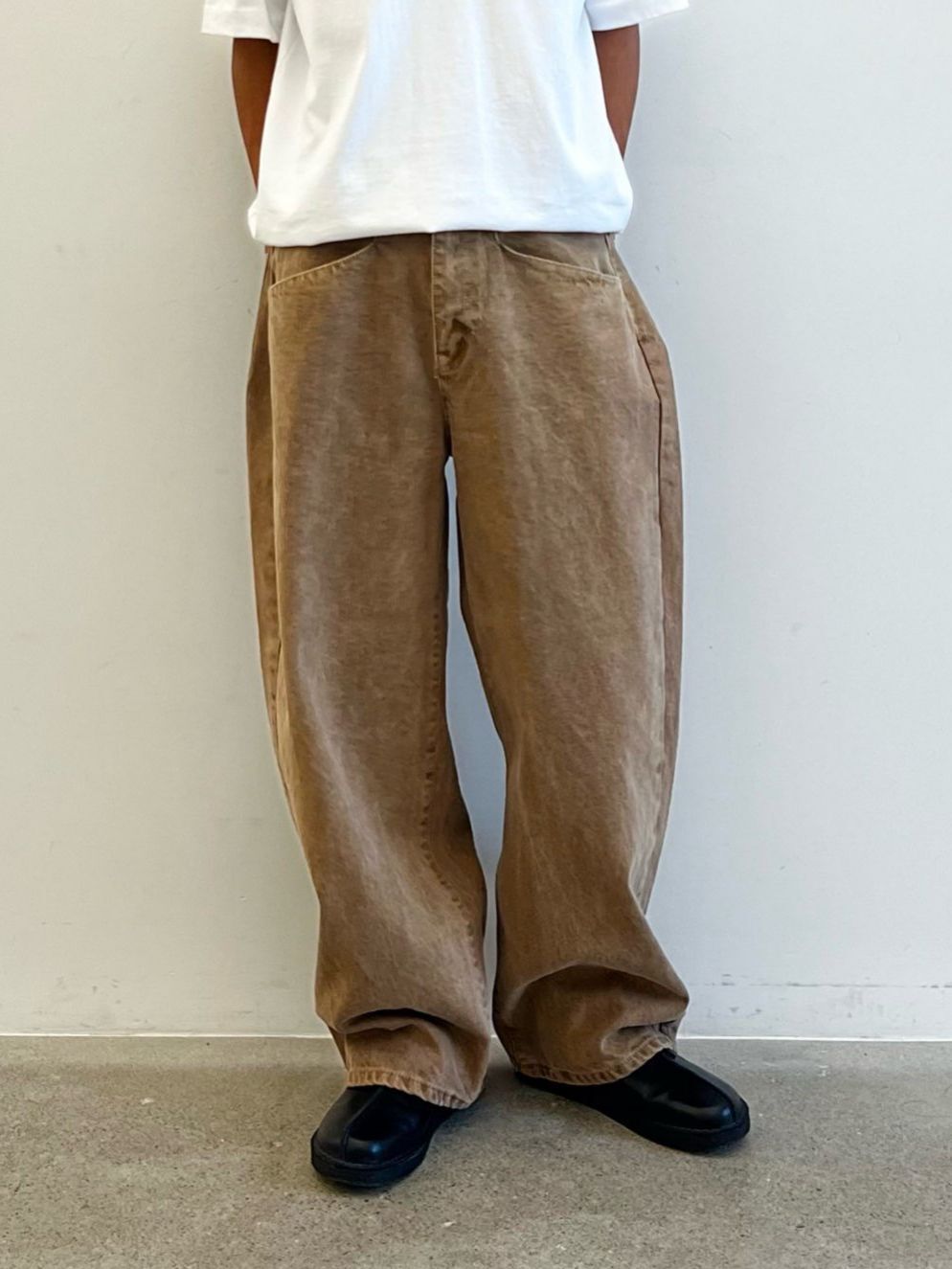 洗水淨色鬆身褲 HOWELL-075P