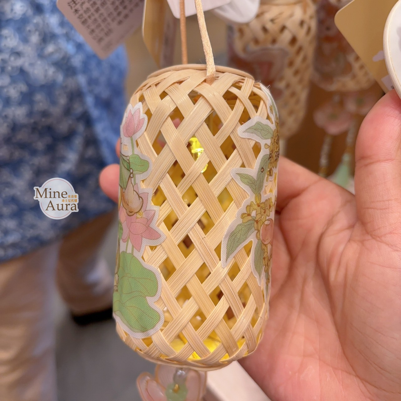 達菲和朋友們 花間綺夢系列 玲娜貝兒 Linabell 可琦安 餅乾 CookieAnn 可發光 燈籠造型 流蘇掛飾 -上海迪士尼樂園