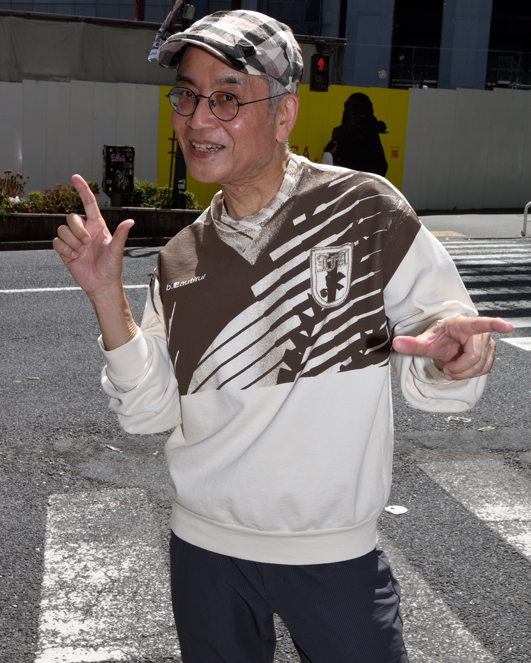 b.Eautiful "Soccer Jersey 2 Crewneck Sweatshirt" (Creme)