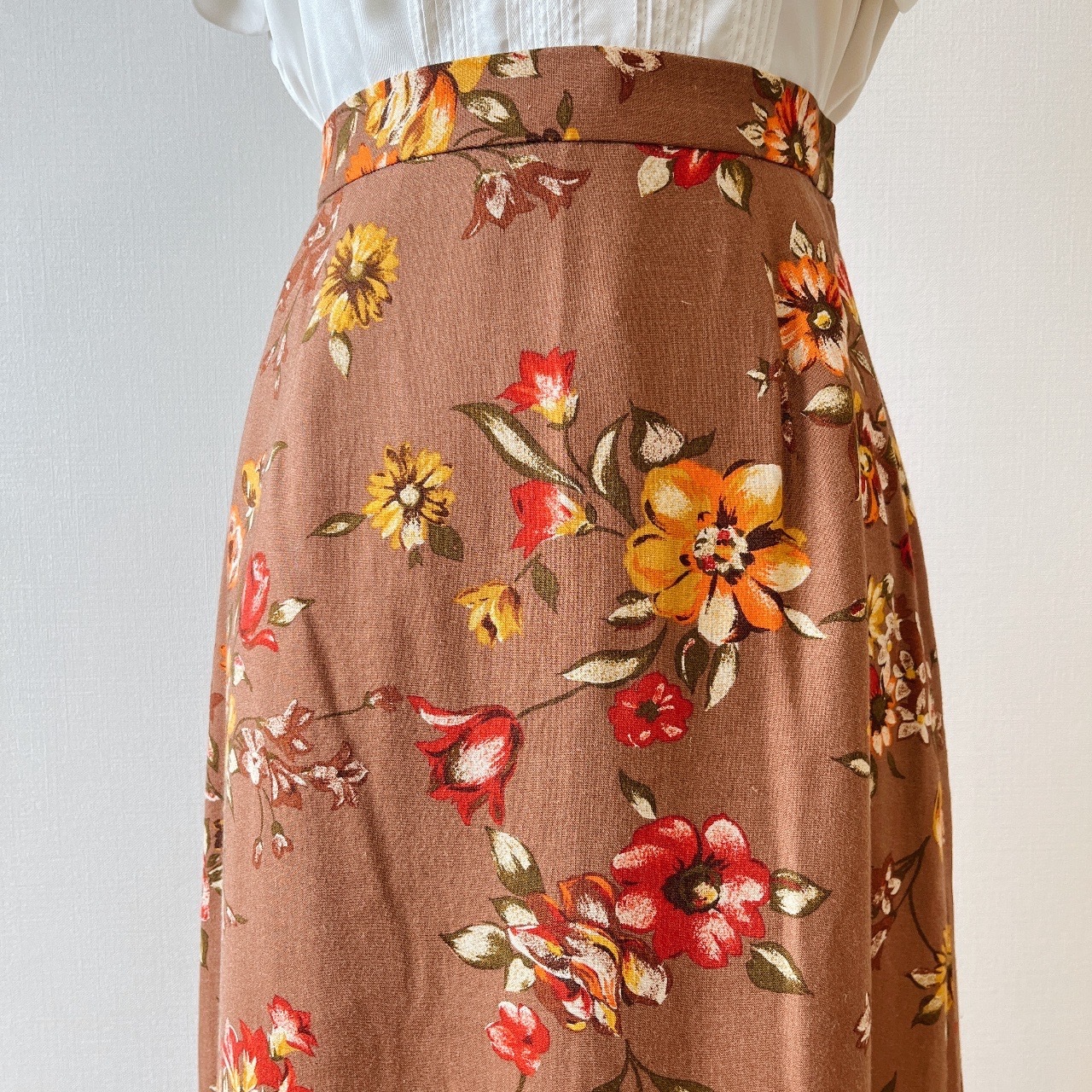 KEITH橘啡色溫暖大花半裙