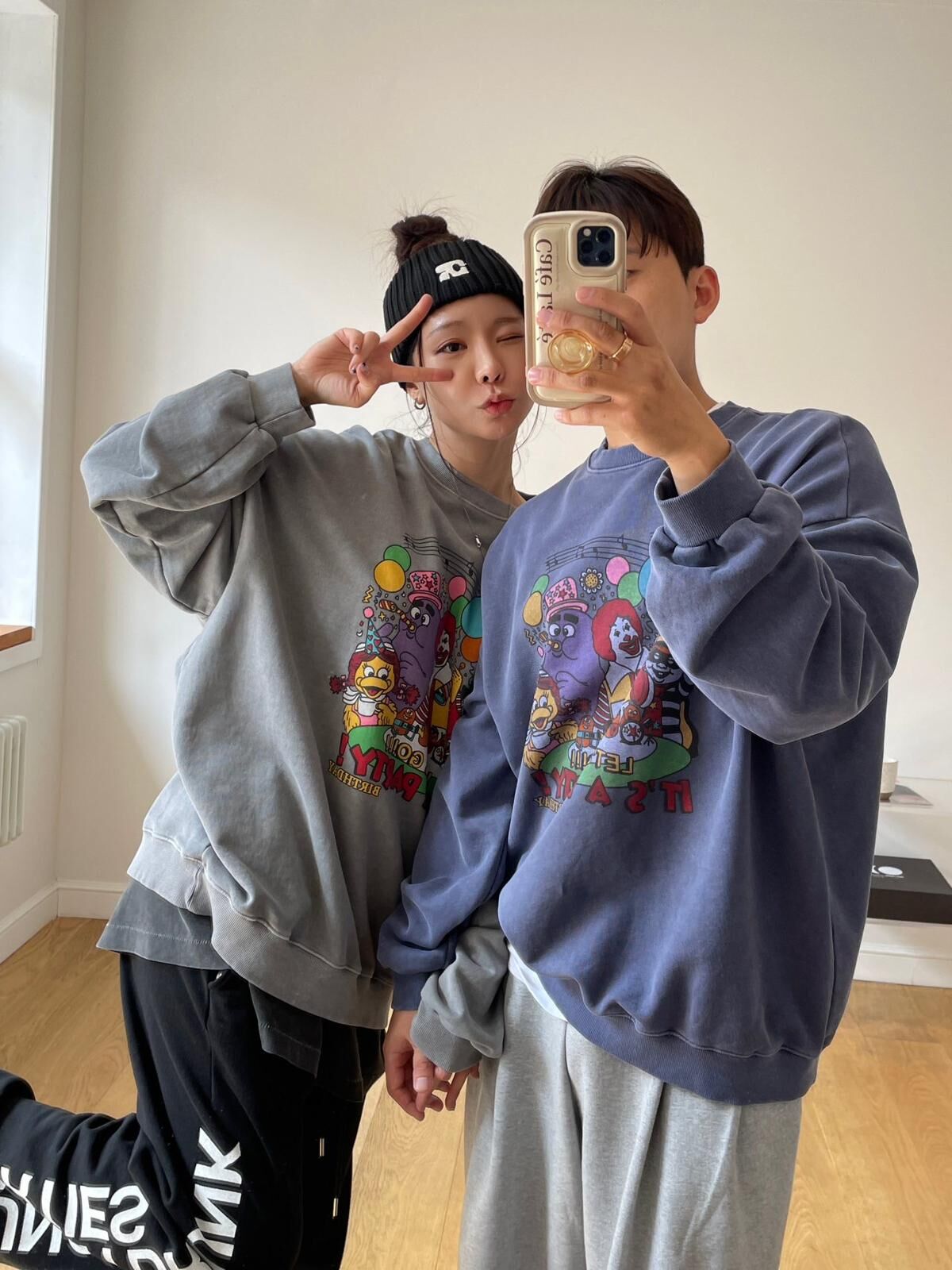 洗水卡通圖案英文字衛衣 MB-021T