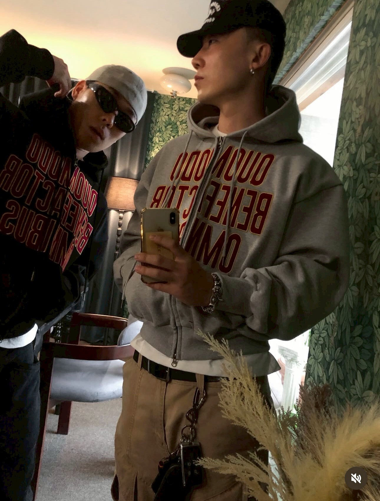 《K》QBO重磅連帽外套