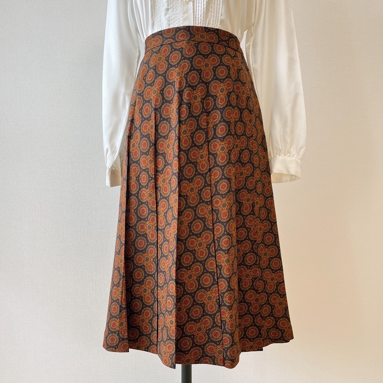 DAKS深藍色章紋圖案羊毛半裙