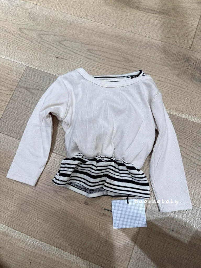 奶油條紋拼接上衣