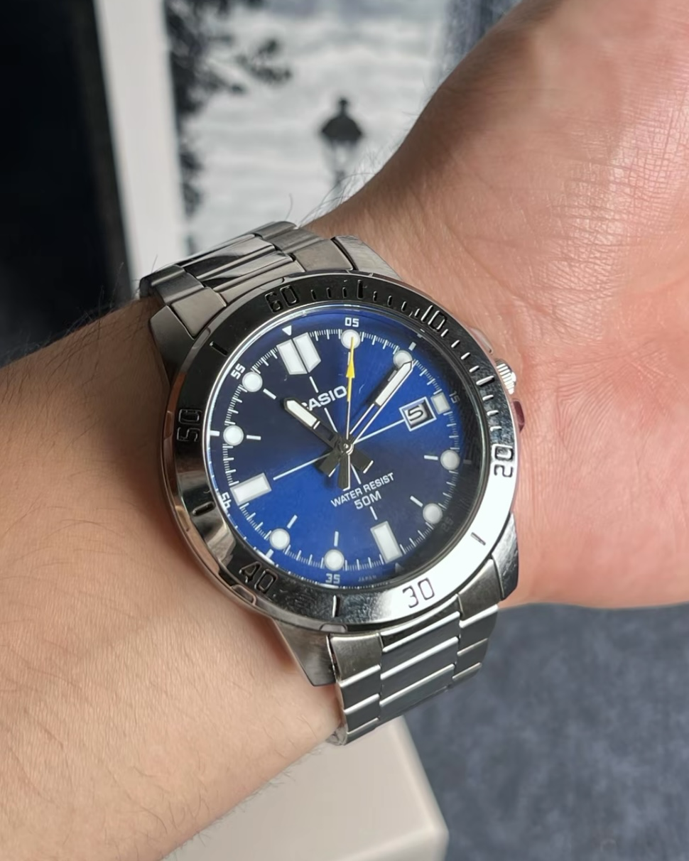 CASIO STANDARD 銀藍色 MTP-VD01D-2EVUDF 石英機芯 不鏽鋼錶