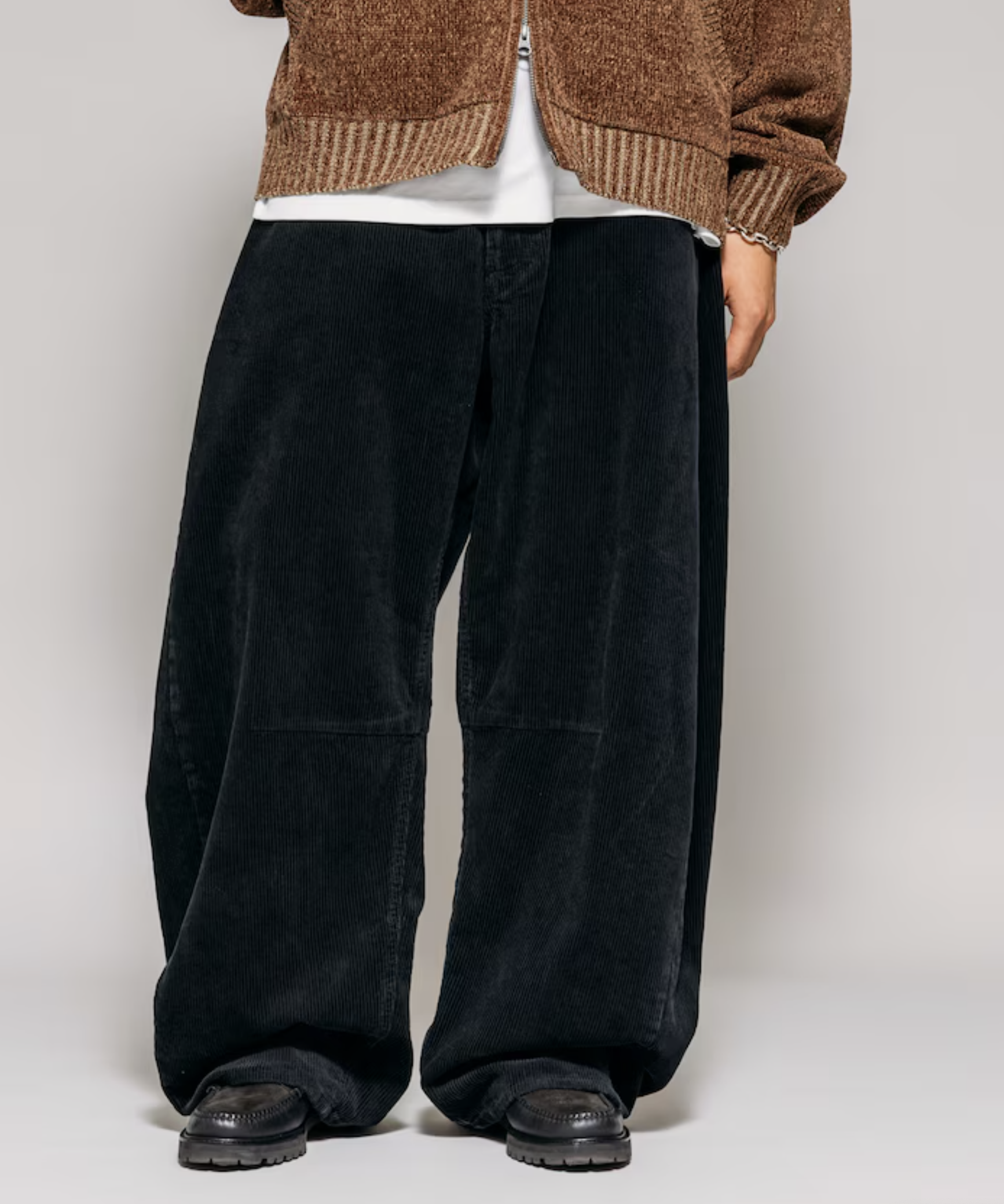 預訂 | Freak's Store Wide silhouette Curved Corduroy Pants 寬版 洗燙 燈芯絨褲