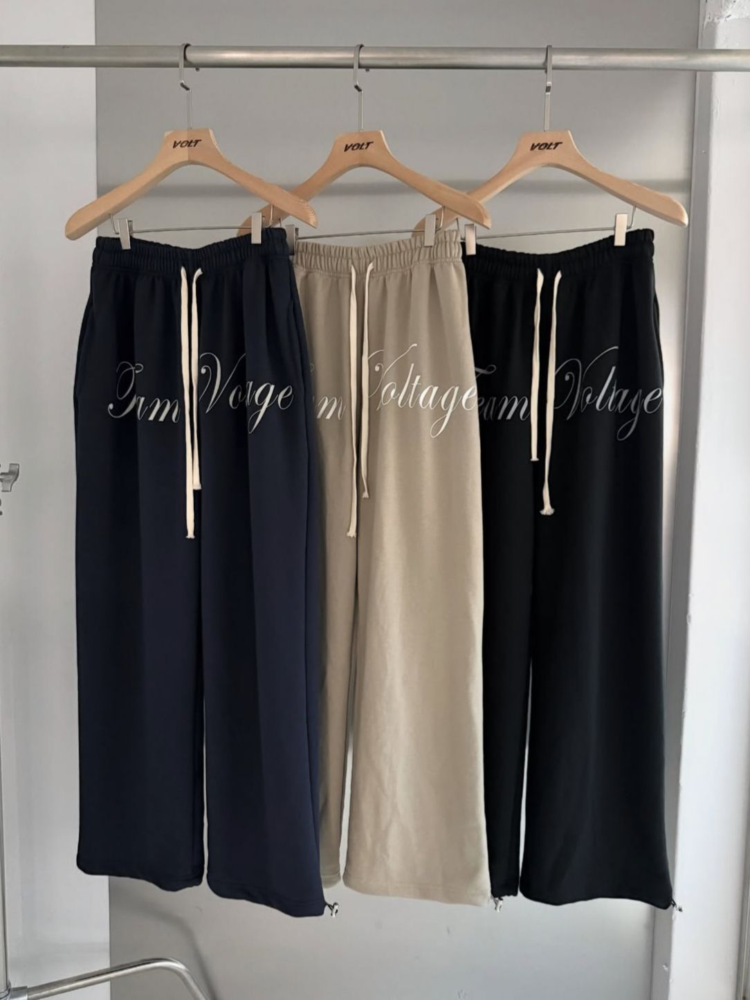 英文字可束腳運動褲 VOLT-107P