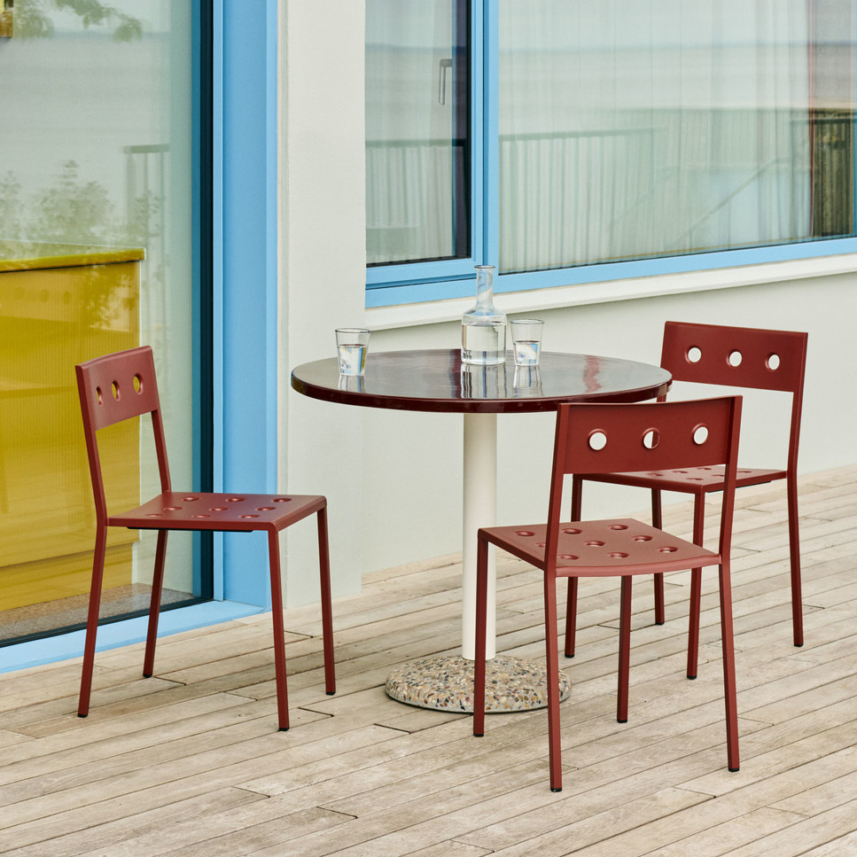 Ceramic Table / 陶瓷桌