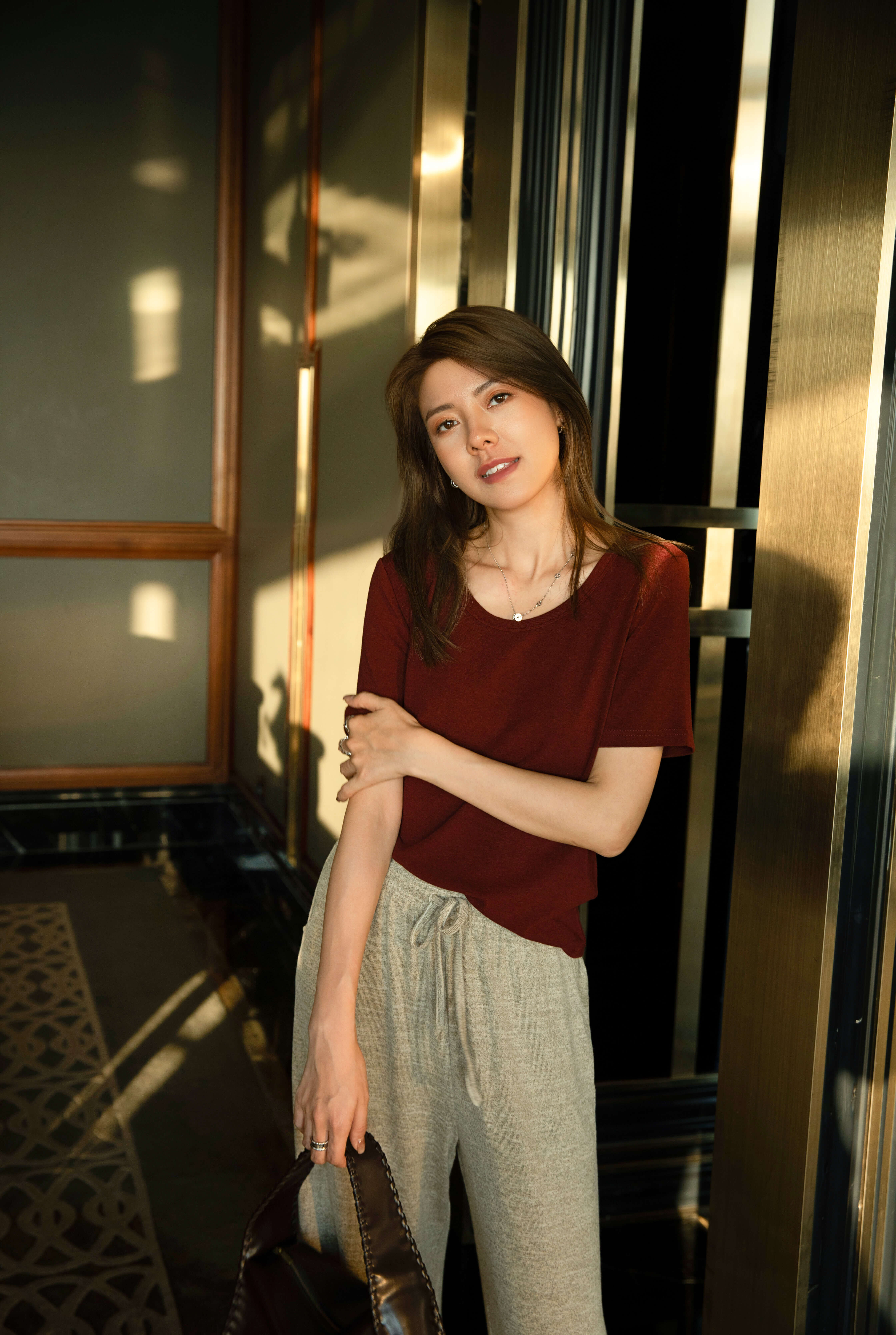 Scoop Neck Short Sleeve Tee_TP2510L06