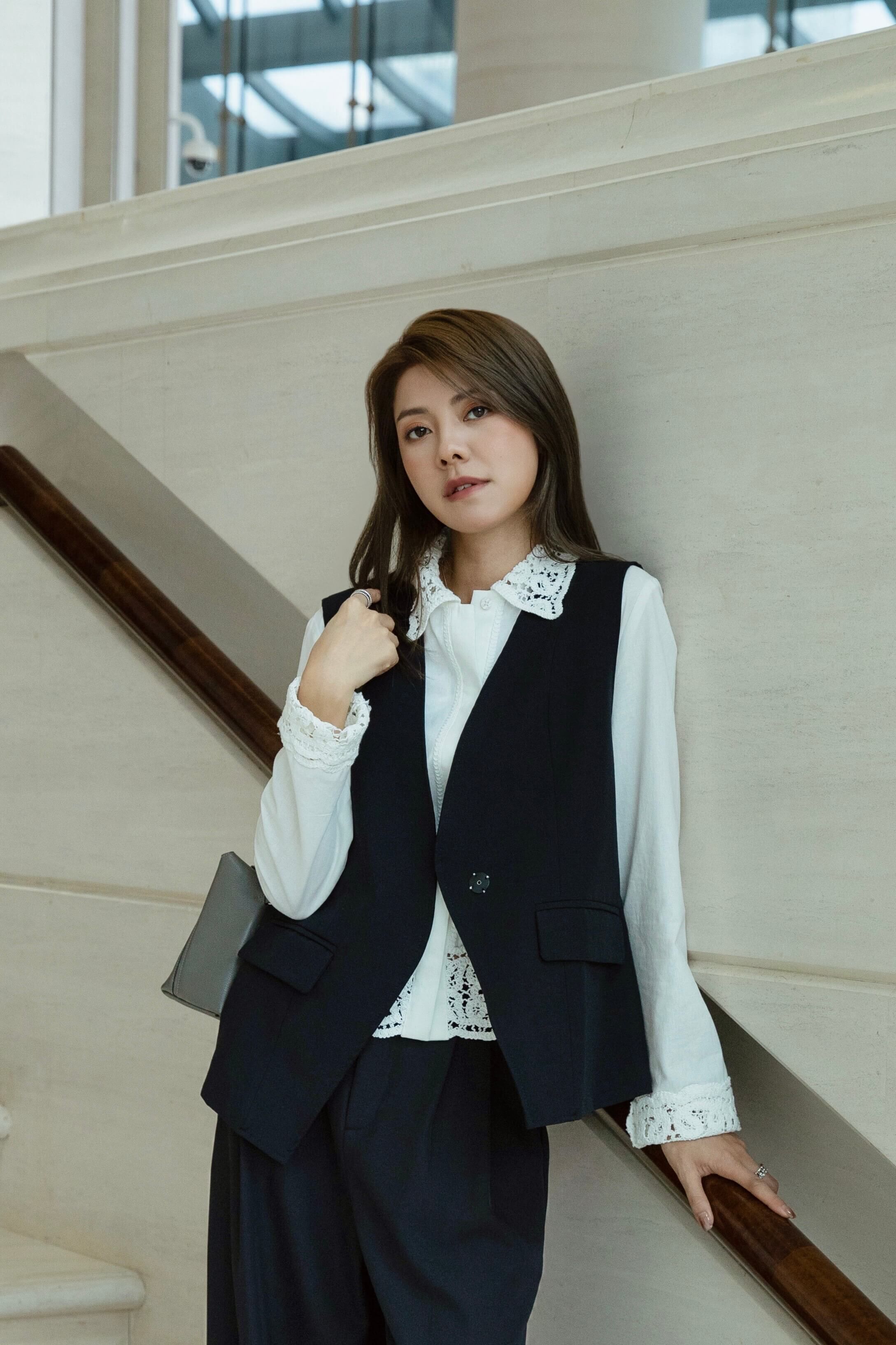 V-Neck Loose-Fit Vest_JK2510L10