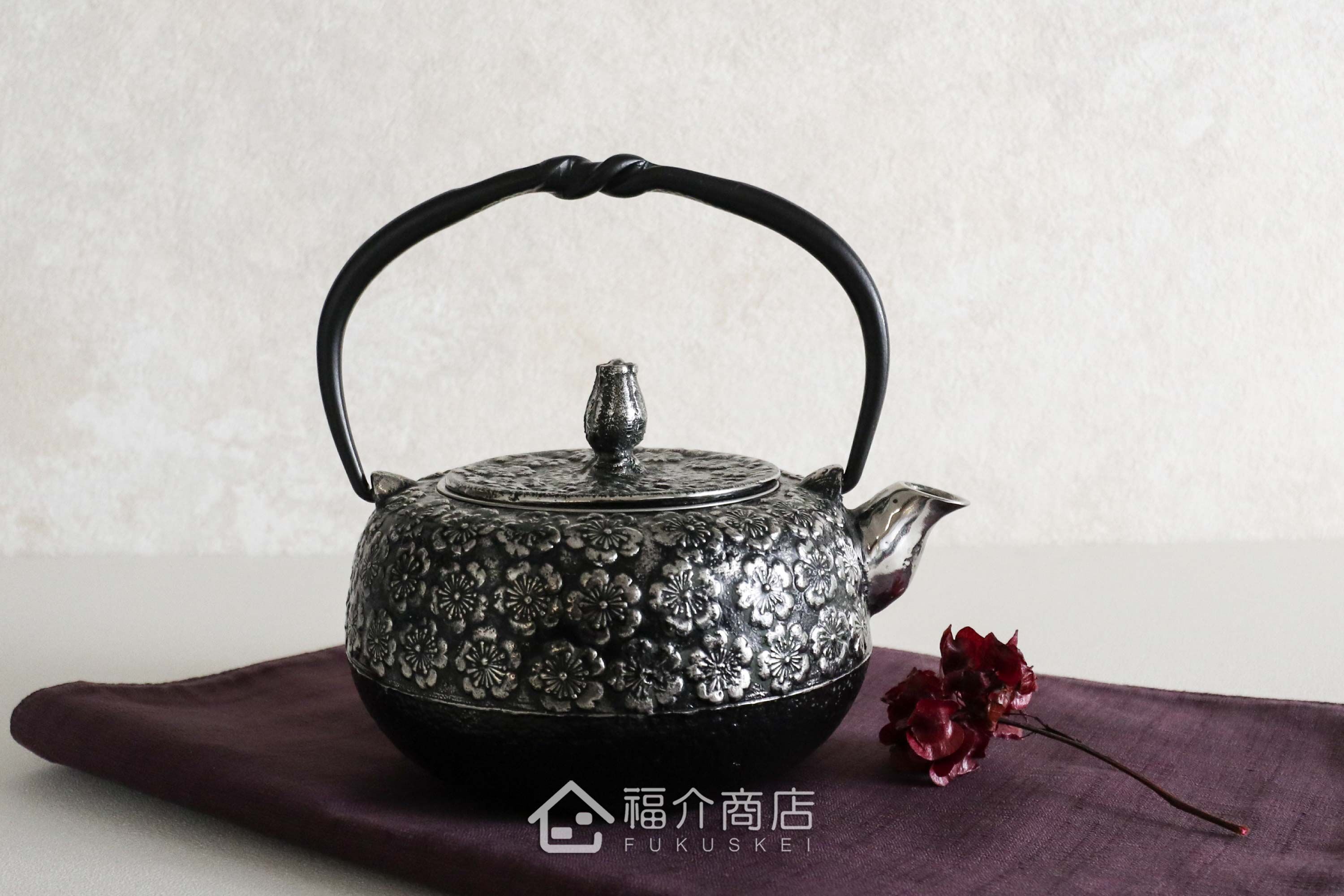 煮水泡茶用的砂鐵茶壺