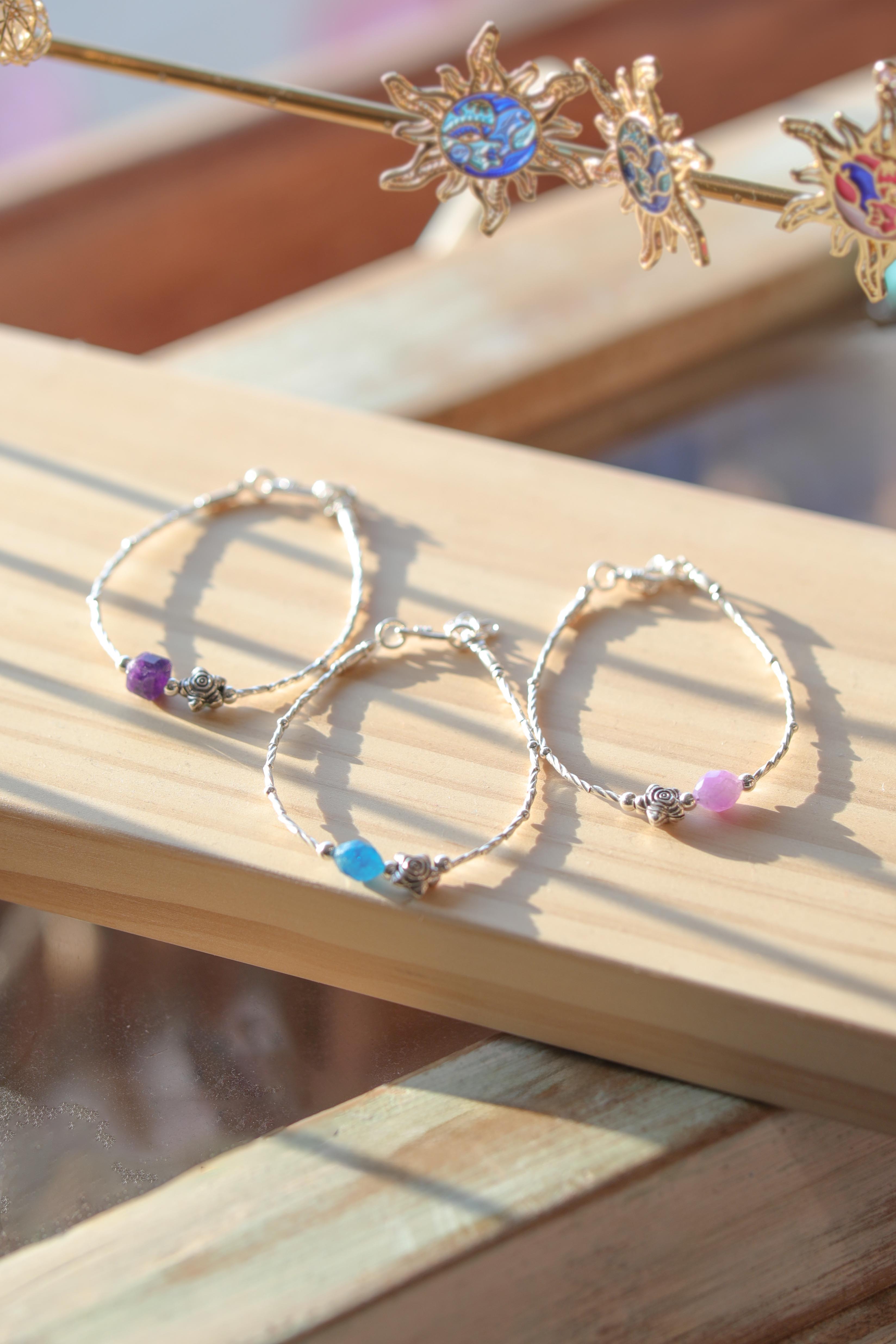 [訂貨] *需約6星期到貨*Macrame 純銀水晶手鏈 粉色 F102A / 紫色 F103A / 藍色 F104A (1009live)