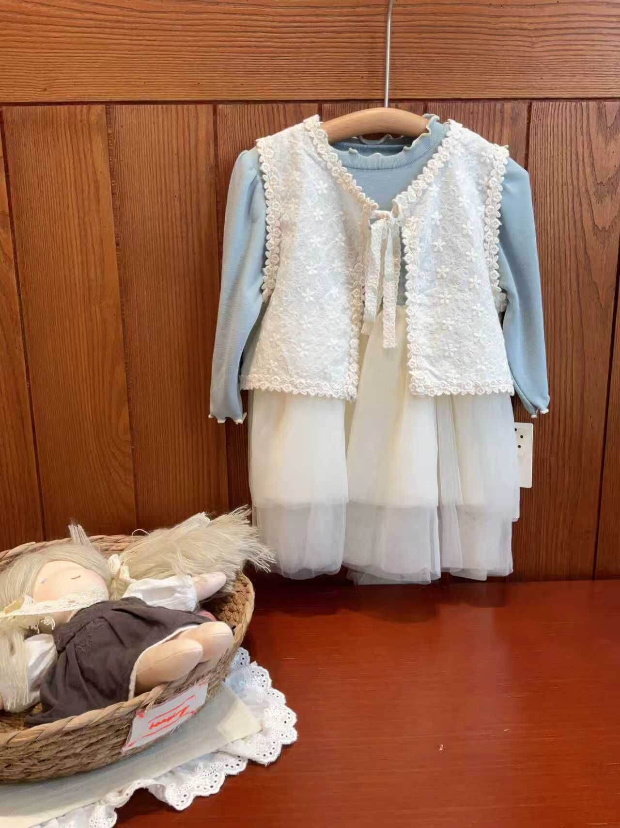 BYB10D004BL 法式貴族通花馬甲藍白連身裙