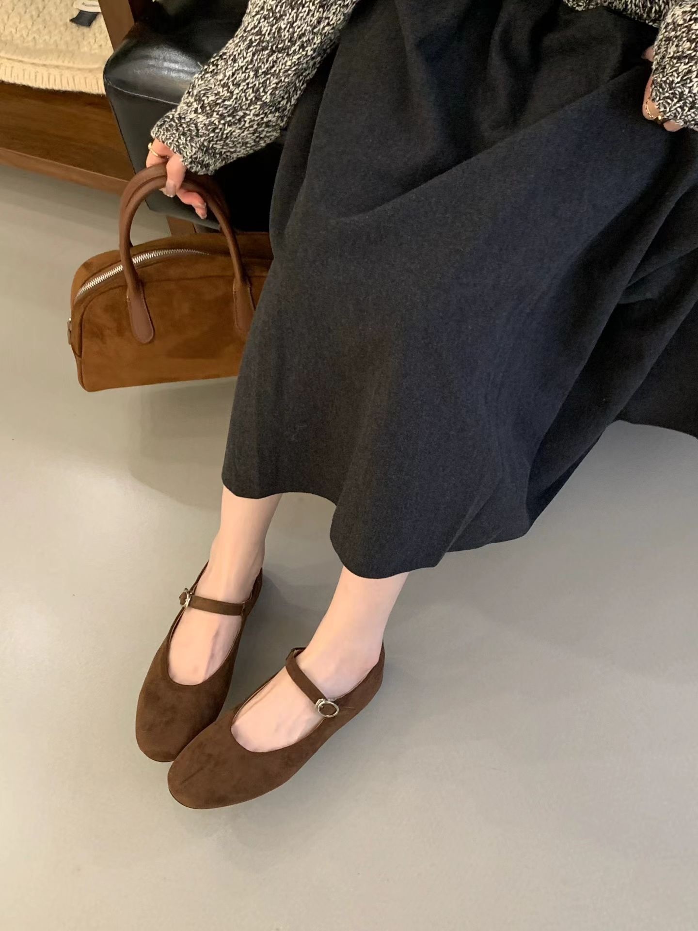 淺口顯瘦絨面瑪莉珍(黑39 棕39)