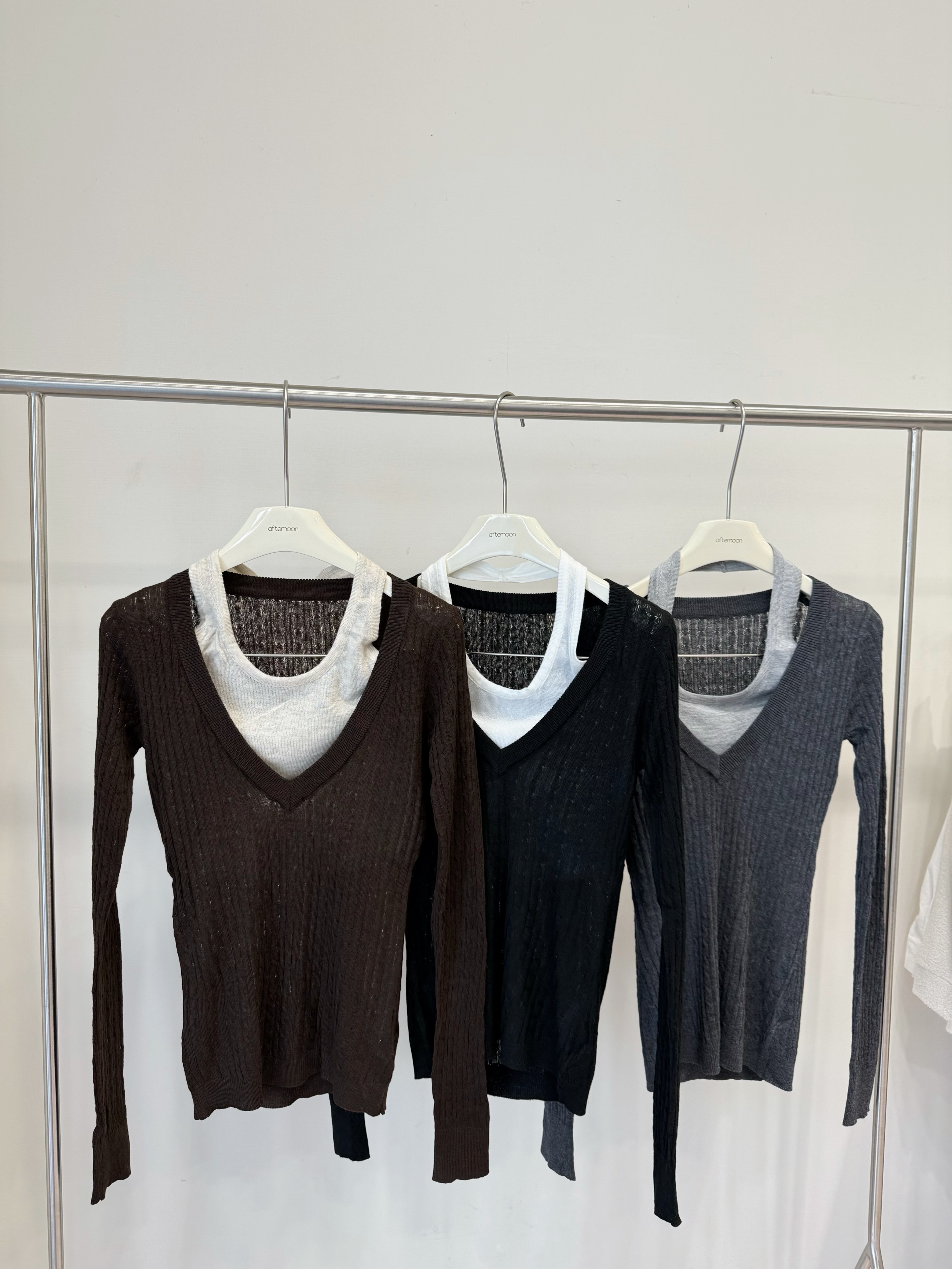 912 麻花針織上衣+掛脖背心兩件式