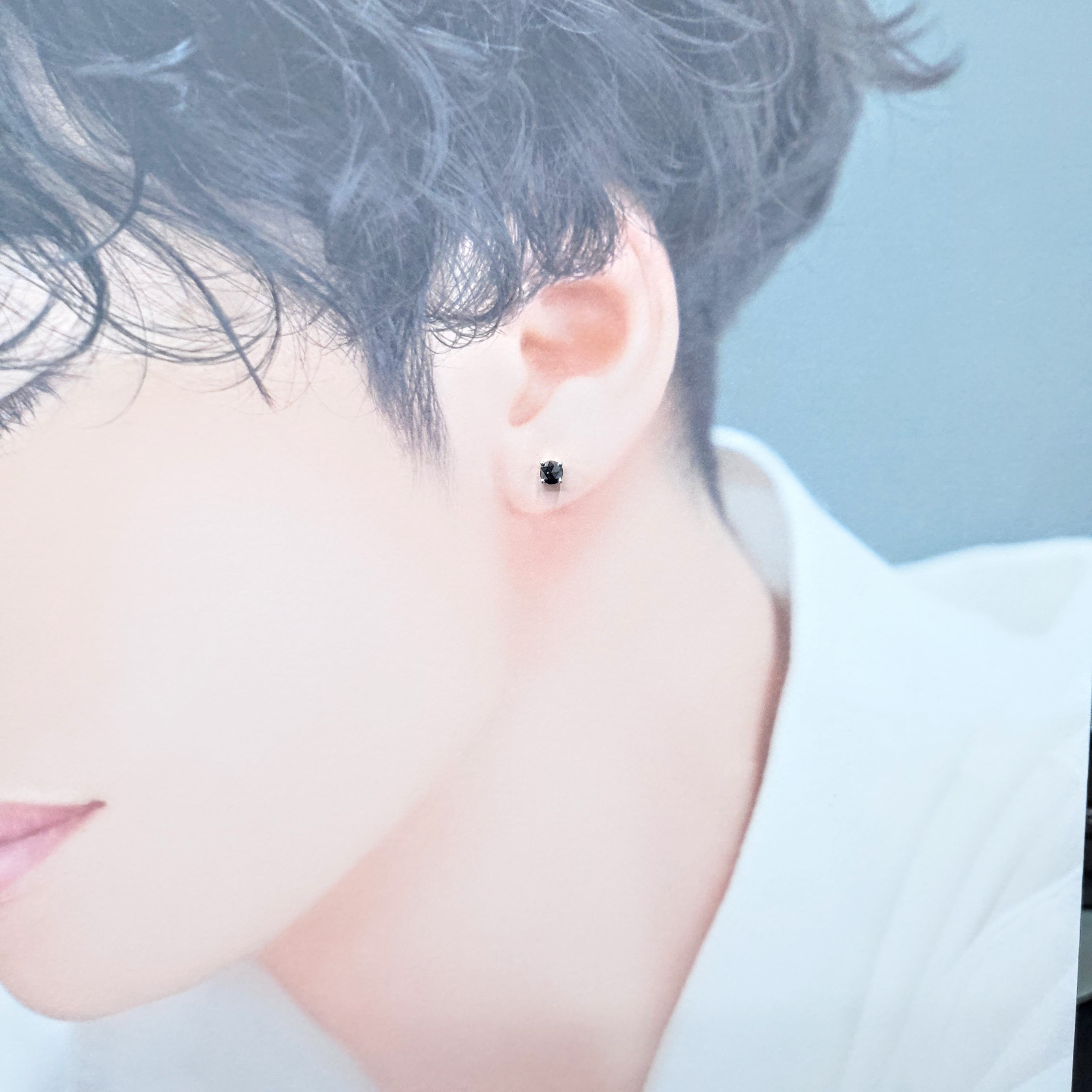 18K White Gold 0.31ct Fancy Black Diamond Single Earring