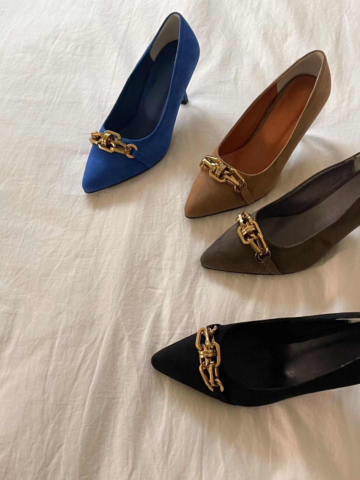 尖頭麂皮鏈條跟鞋