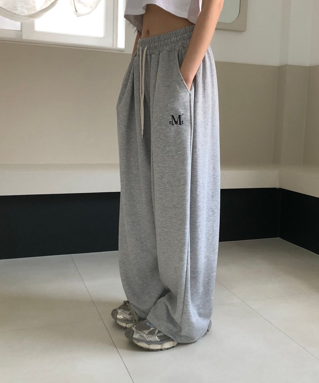 韓國限定🇰🇷 MUCENT SIGNATURE FOUR PINTUCK WIDE SWEAT PANTS 抽繩棉褲 寬褲 闊腿褲 長褲 落地褲 / 預購