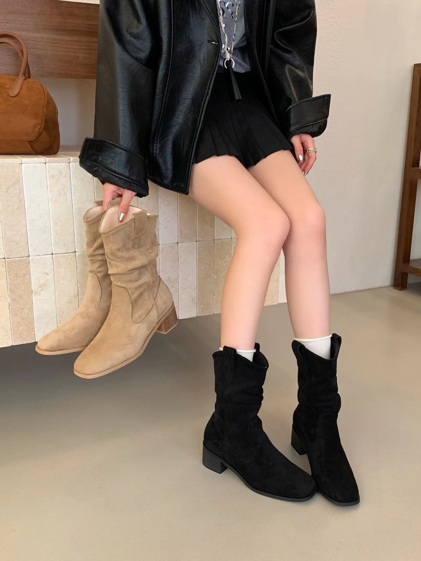 顯瘦剪裁中筒靴(35-40)