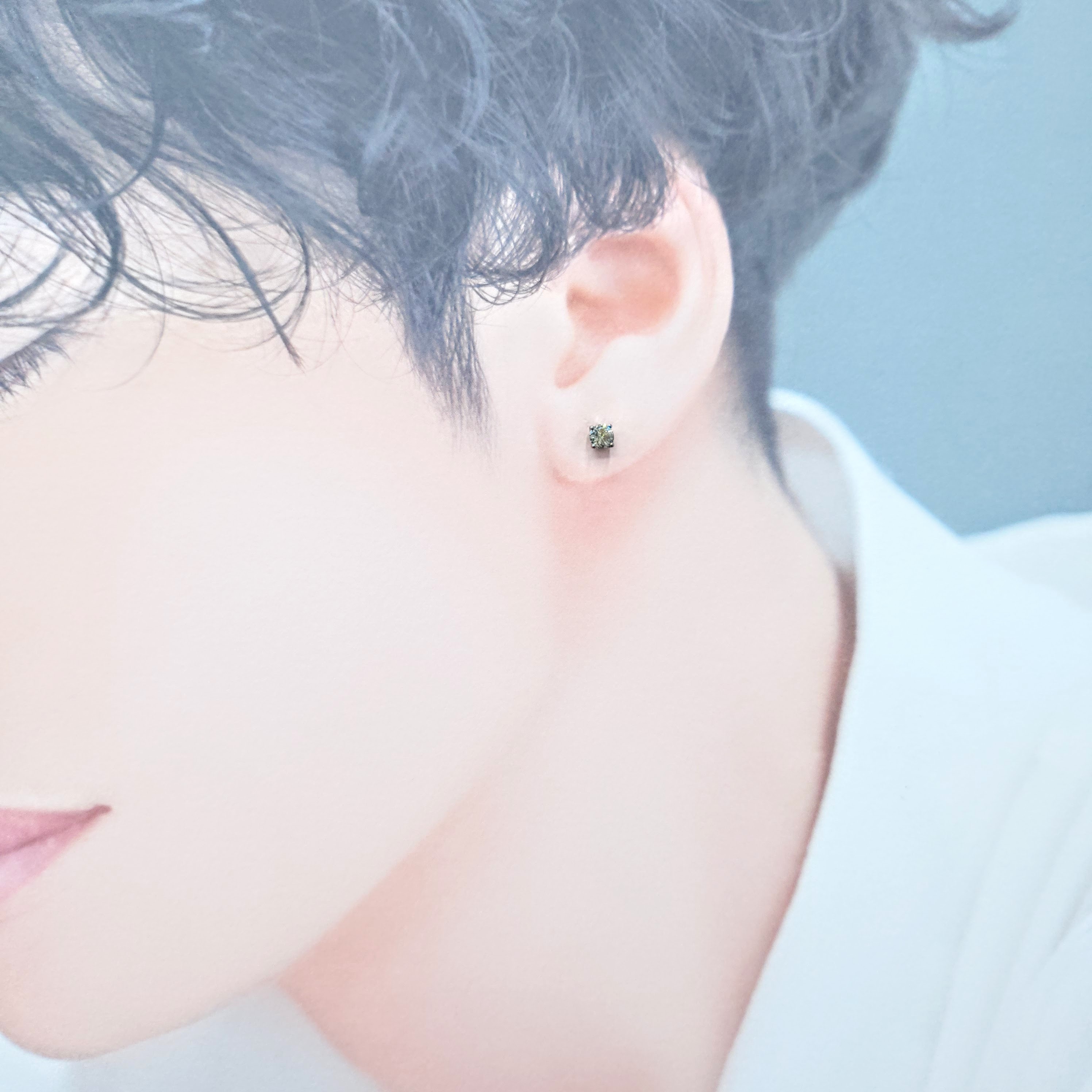 18K Gold 0.58ct Fancy Grey Silver Diamond Earrings