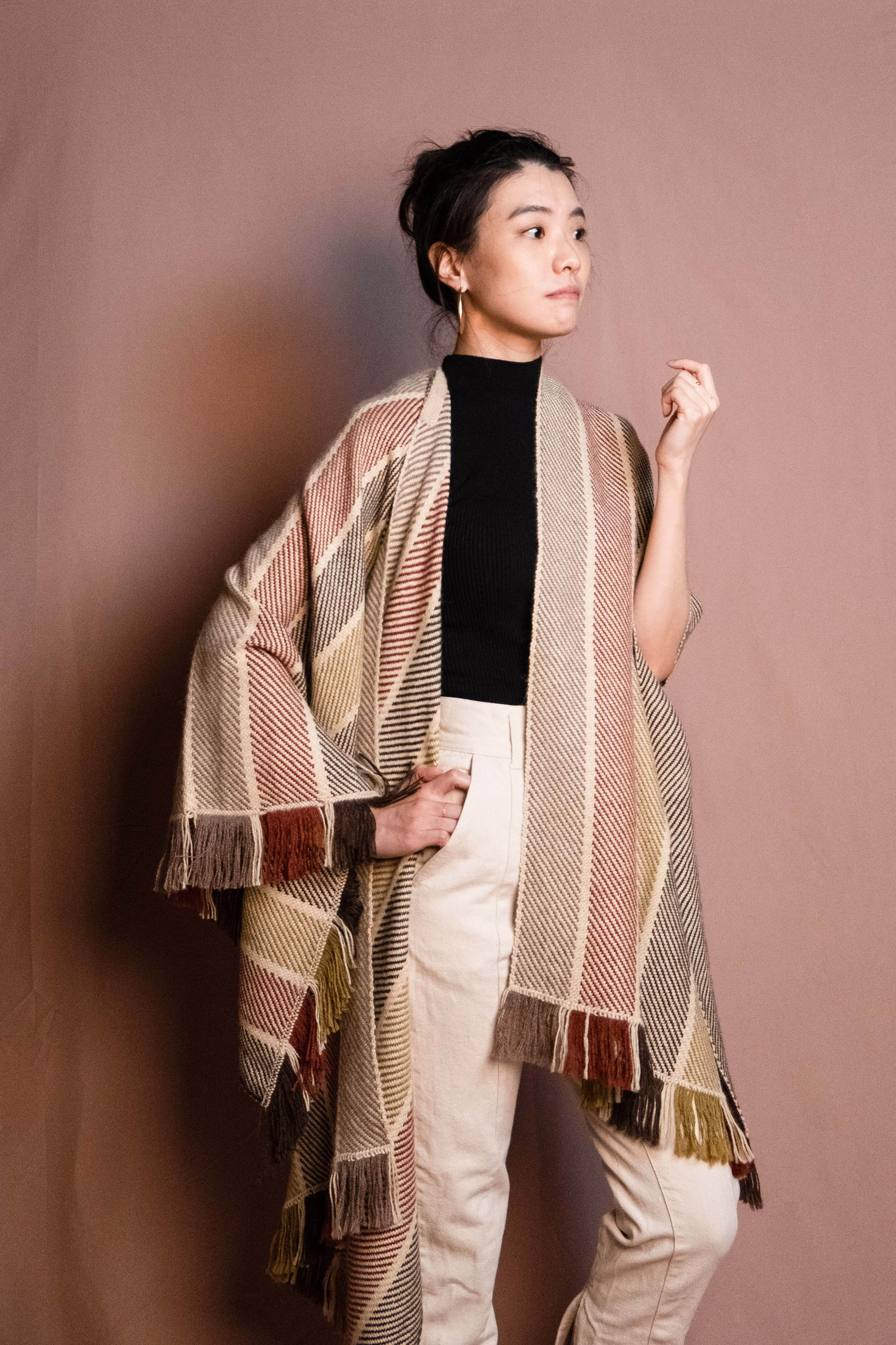 【限量】安地斯羊駝斗篷｜彩虹山｜秘魯