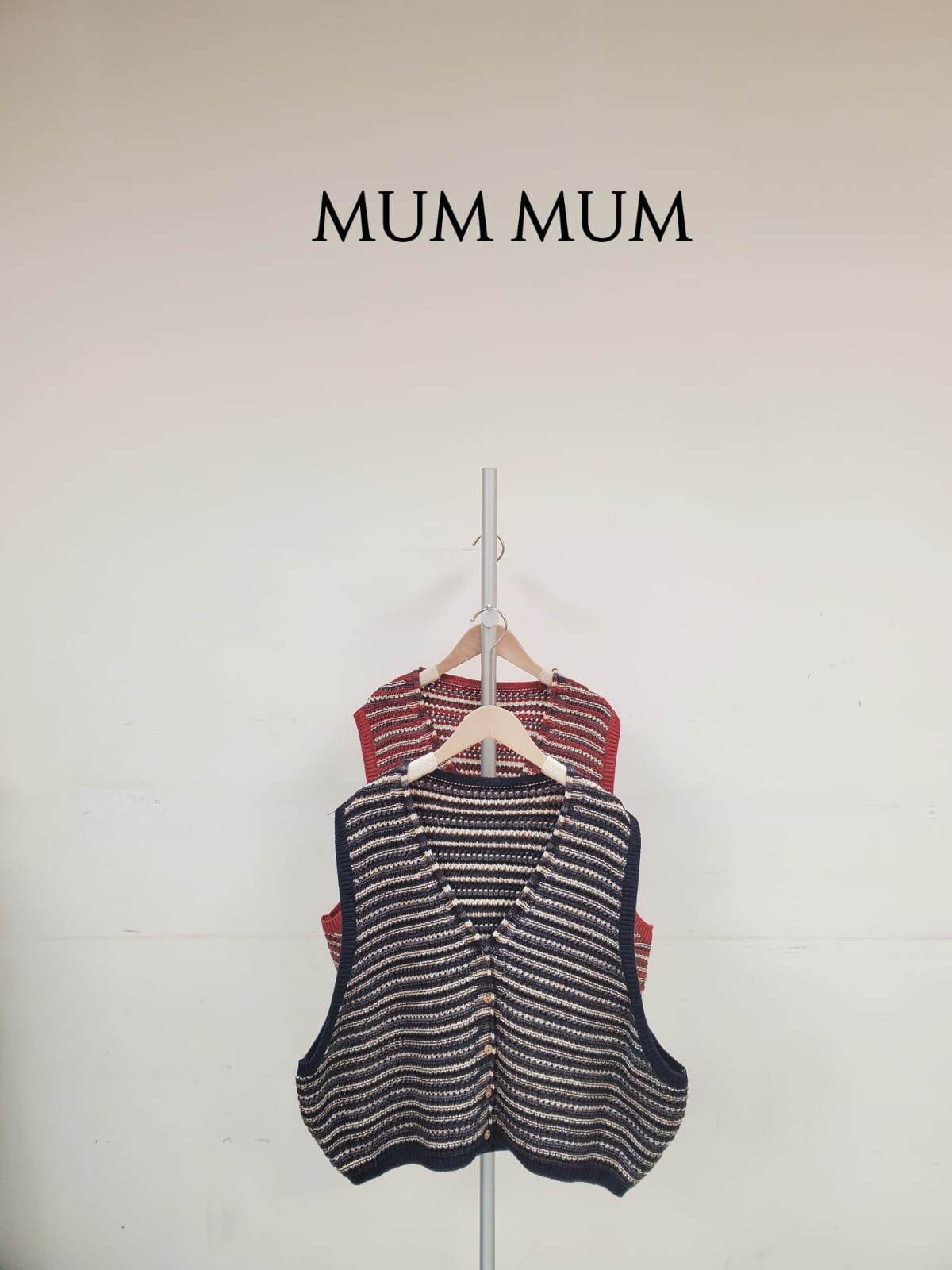 0212744a/文藝針織v領條紋背心外套 52/42/22