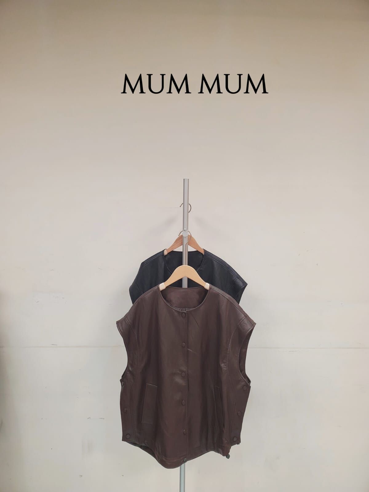 0212745a/皮夾多鈕扣背心外套 52/52/27