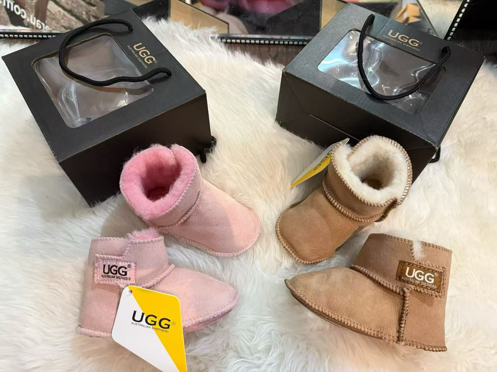 UGG Logo Baby Boot Gift Box