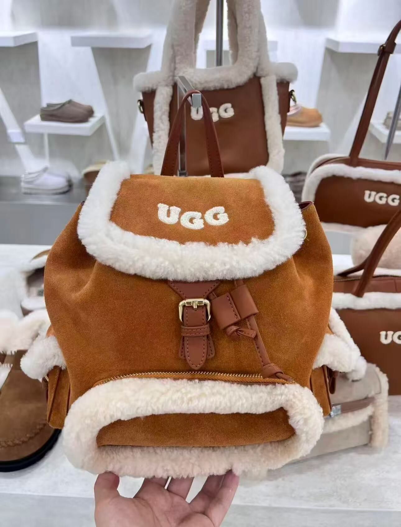 UGG Logo 背包