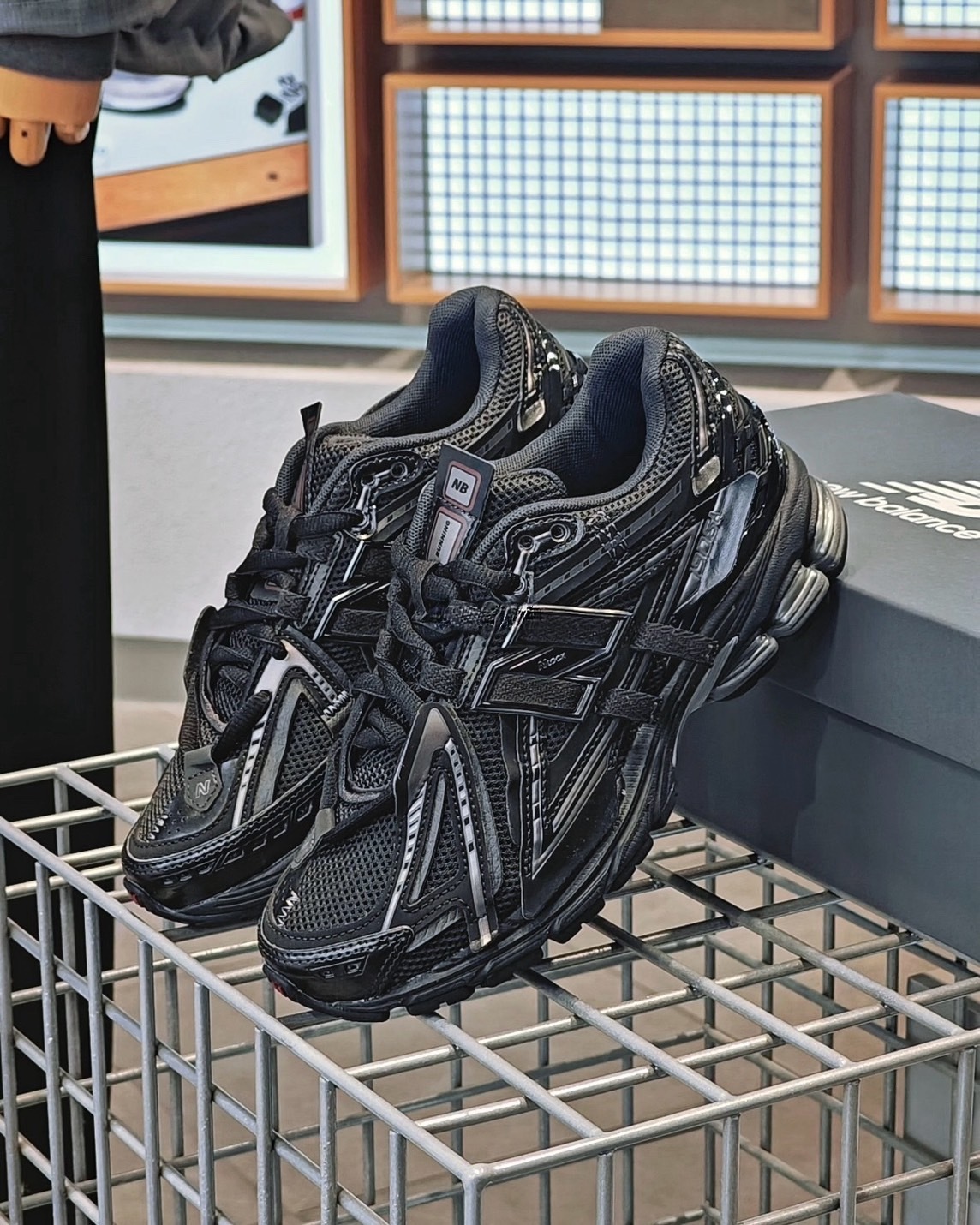 <奇蹟絕殺折扣>New Balance 1906 AF NB BLACK 全黑 解構 未裁剪 小翅膀 黑武士