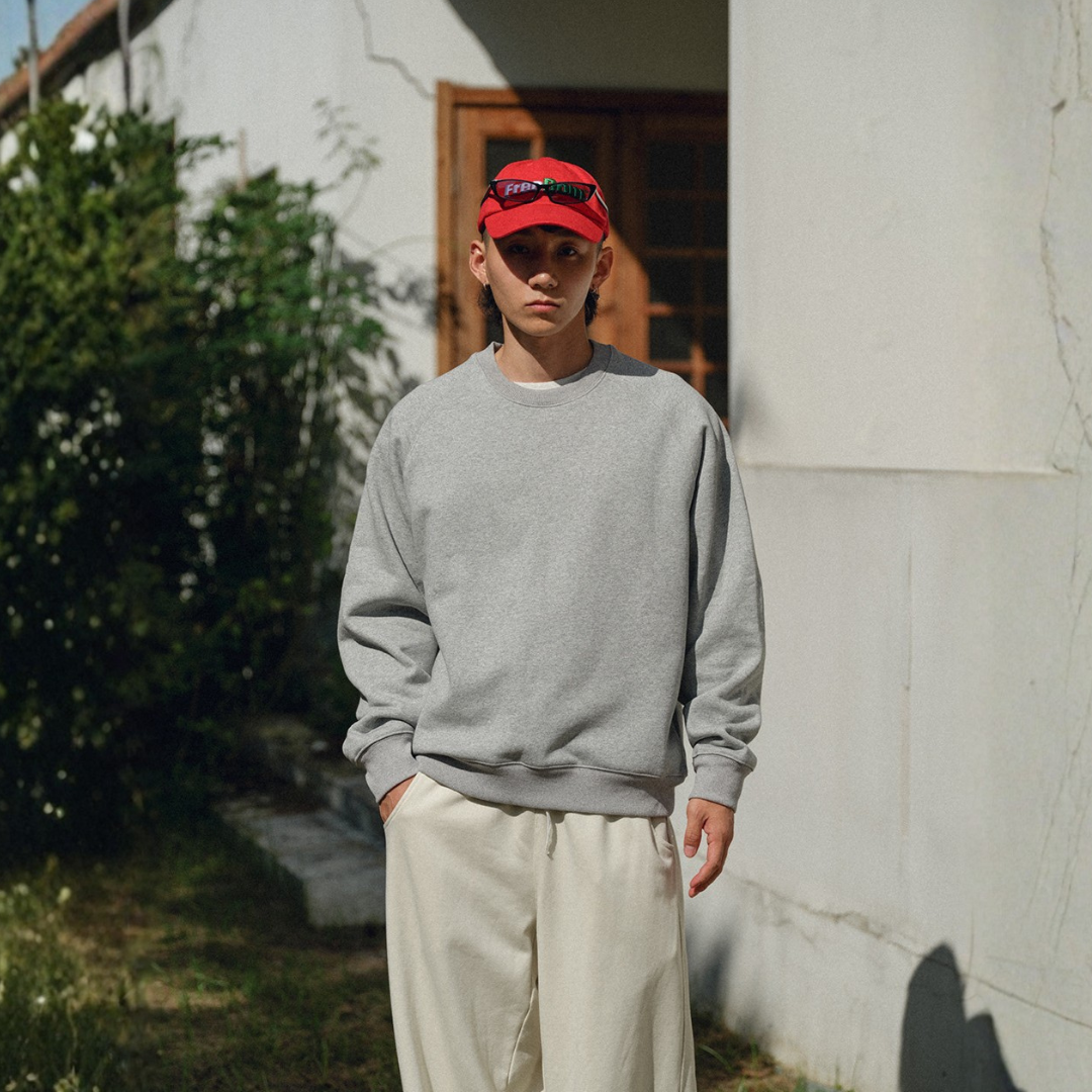 厚實感抓絨插肩基礎圓領長袖