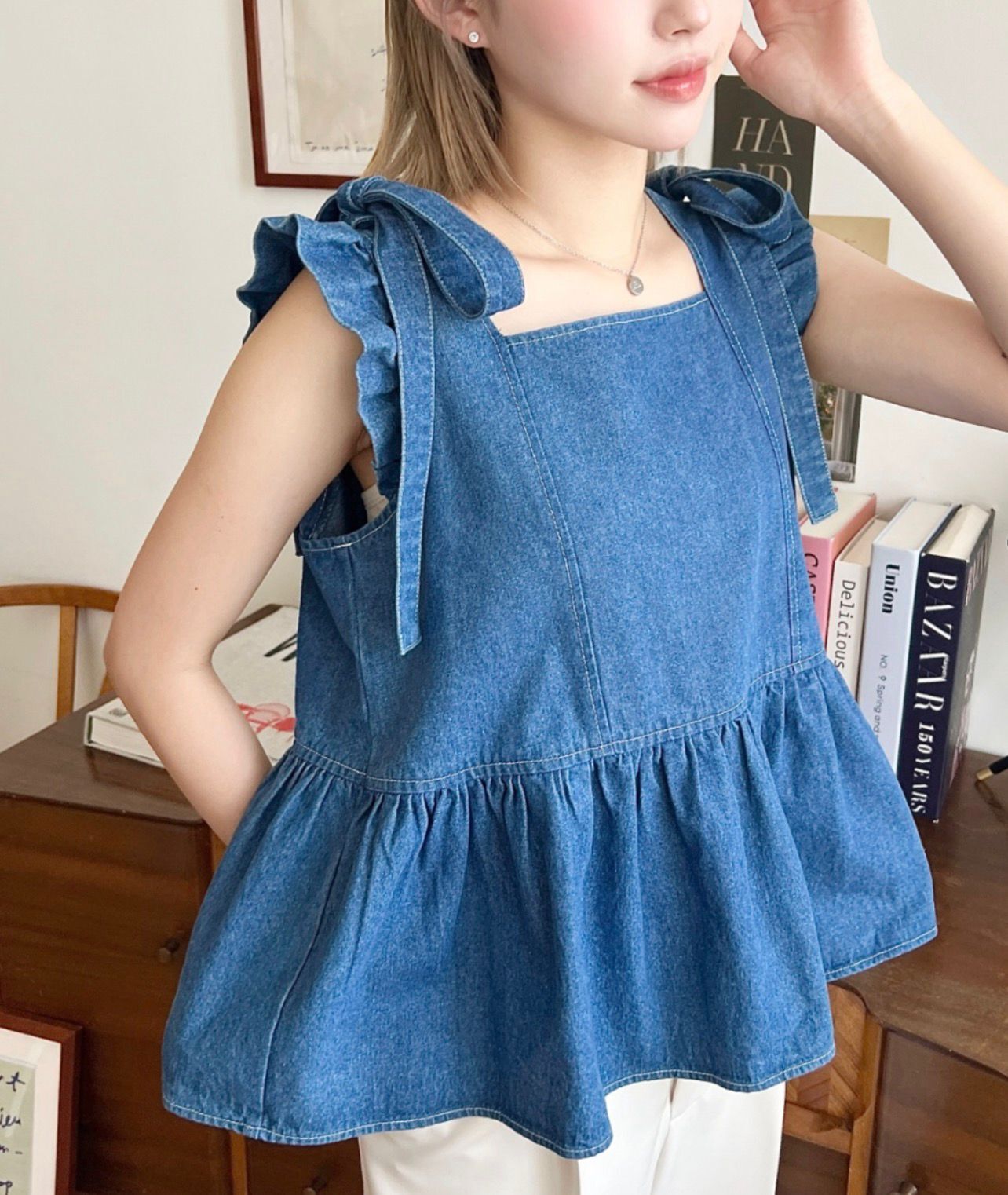 【預購】JN100911 moment+ 荷葉邊牛仔襯衫