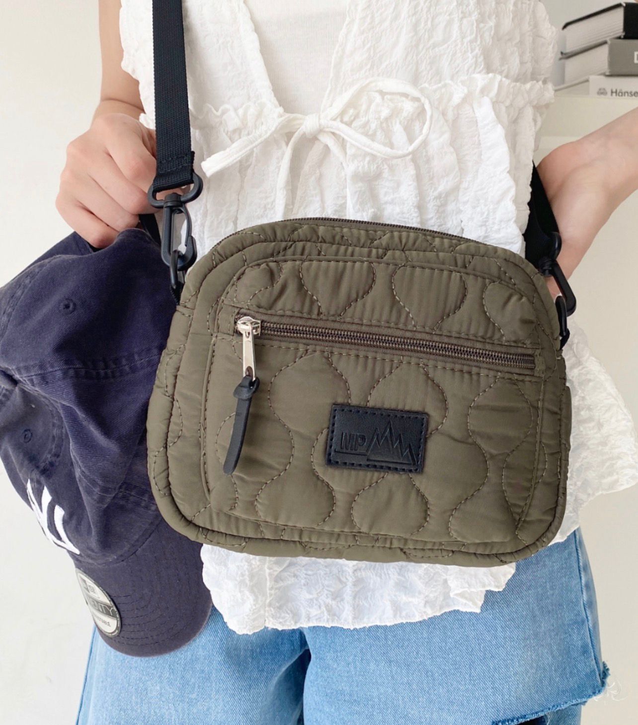 【預購】JN100916 moment+ 斜咩袋