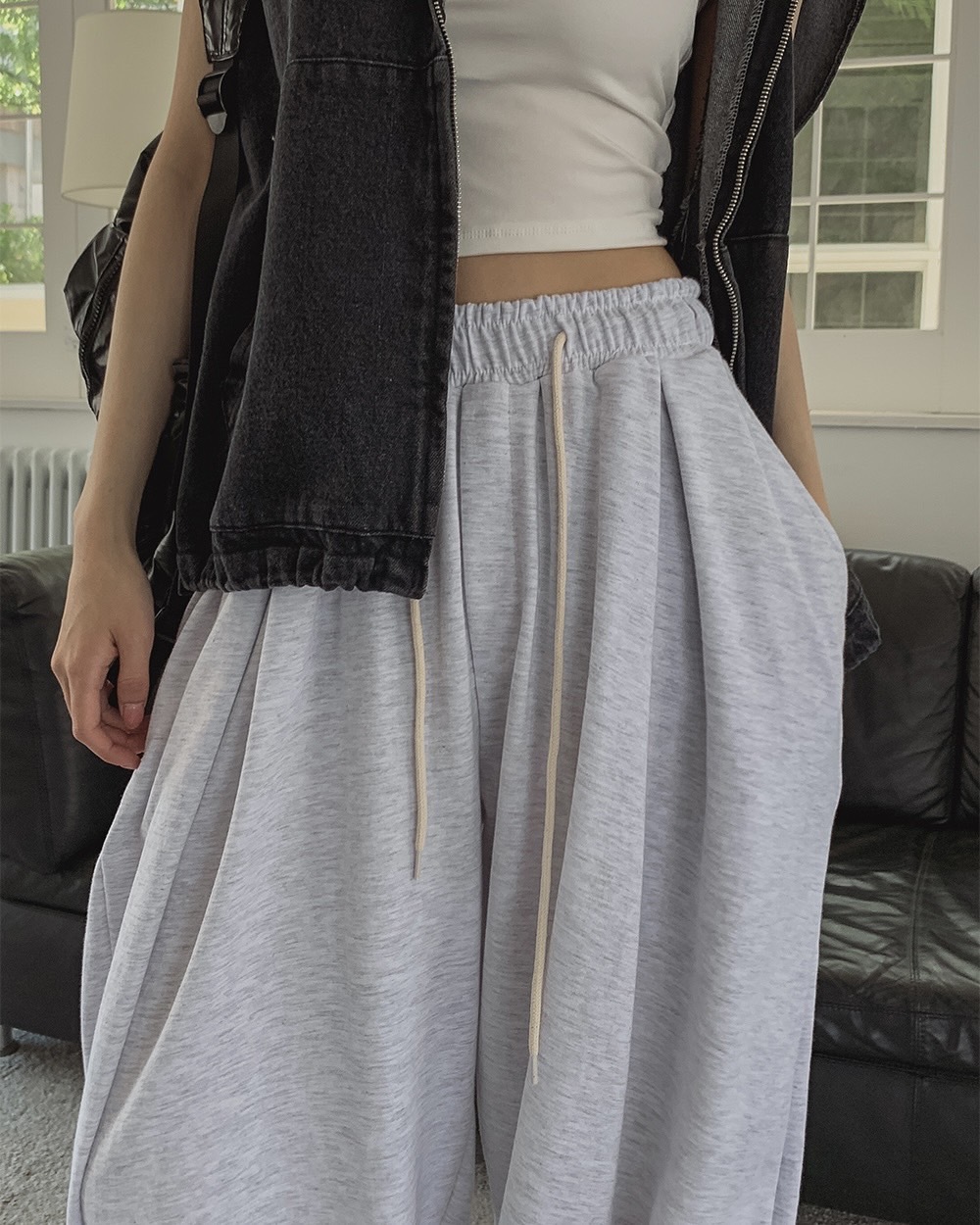 <情侶穿搭!兩件免運!!>韓國 ULAN U-BASIC 抽繩 4針 褶皺 寬版 棉褲 4色