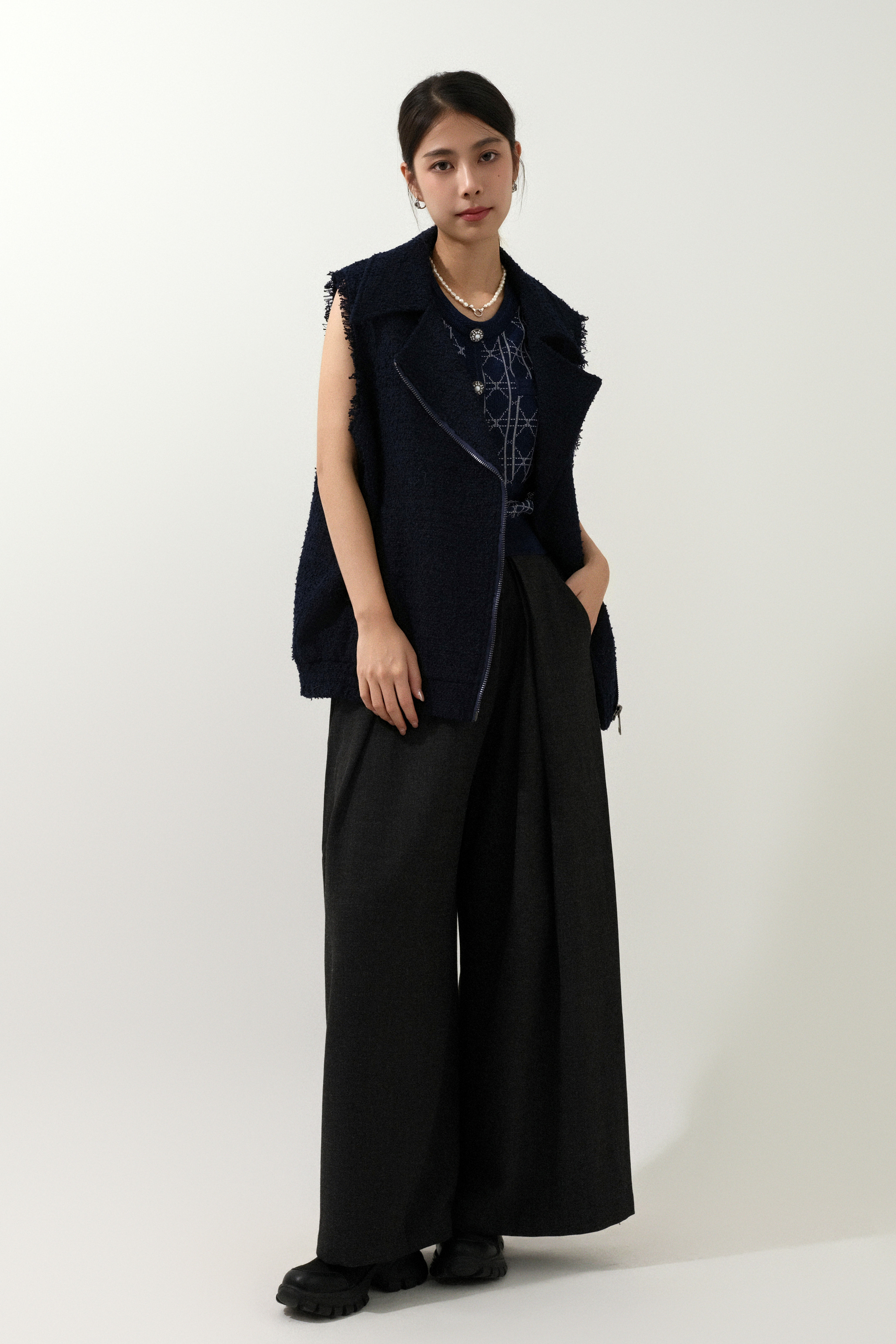 FW25_0107（背心外套＋上衣＋長褲）