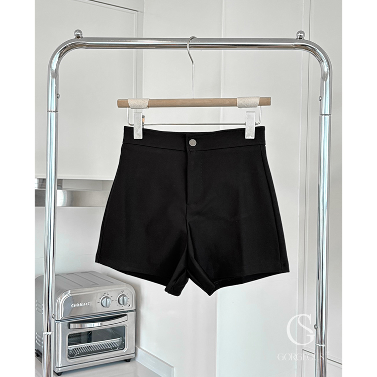 H136「下身失蹤隱藏高彈瘦瘦短褲（沒磨毛）」