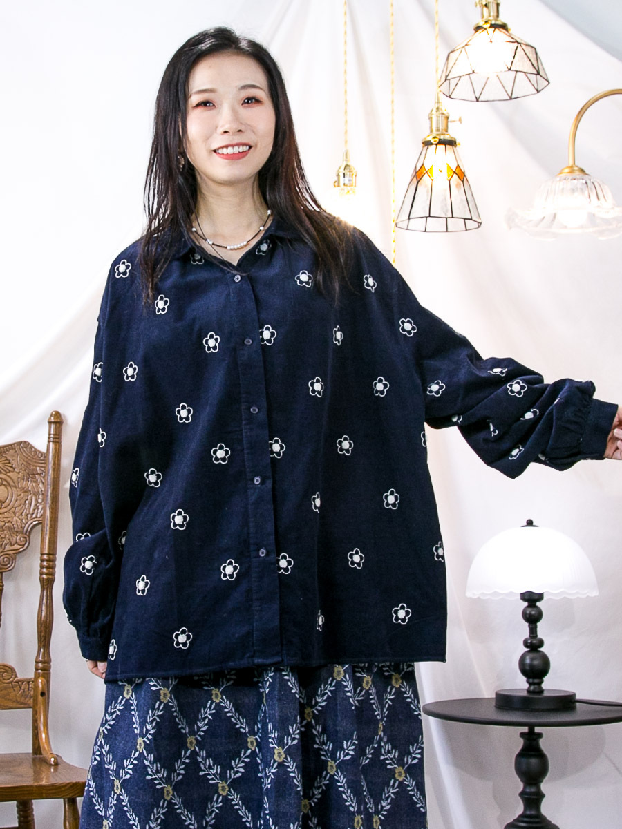 ⬇️開倉低至半價😱FINALSALE📣  全開胸扣鈕．花花刺繡 薄燈芯絨料TOP【不設退換】