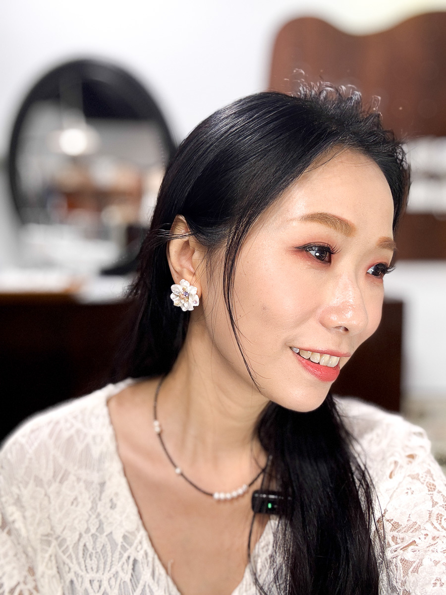 【SALE SALE SALE🔥】 韓國手工 仿貝母 閃石 耳環 "925純銀耳針" 【不設退換】