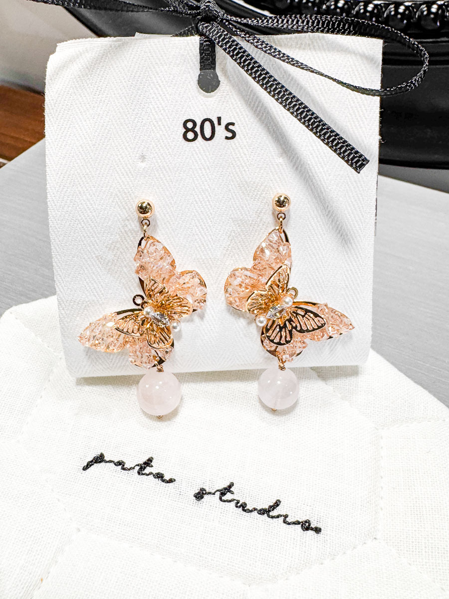 【SALE SALE SALE🔥】 韓國手工 天然石 立體 蝴蝶   耳環 "925純銀耳針" 【不設退換】