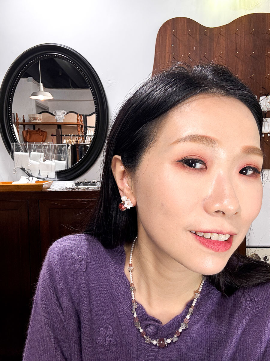 【SALE SALE SALE🔥】 韓國手工 天然石 閃石 耳環 "925純銀耳針" 【不設退換】