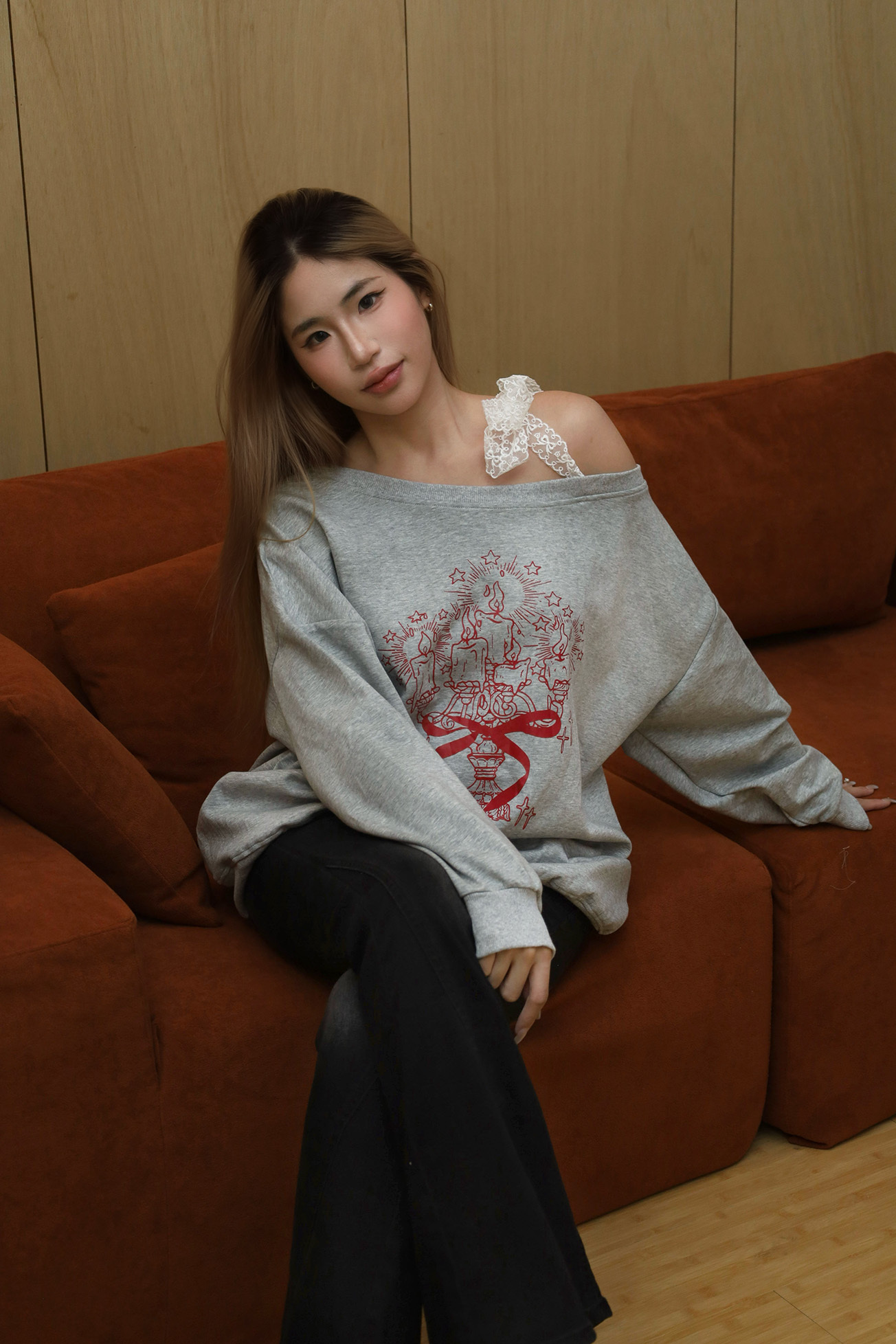 純慾風蕾絲肩帶大學T