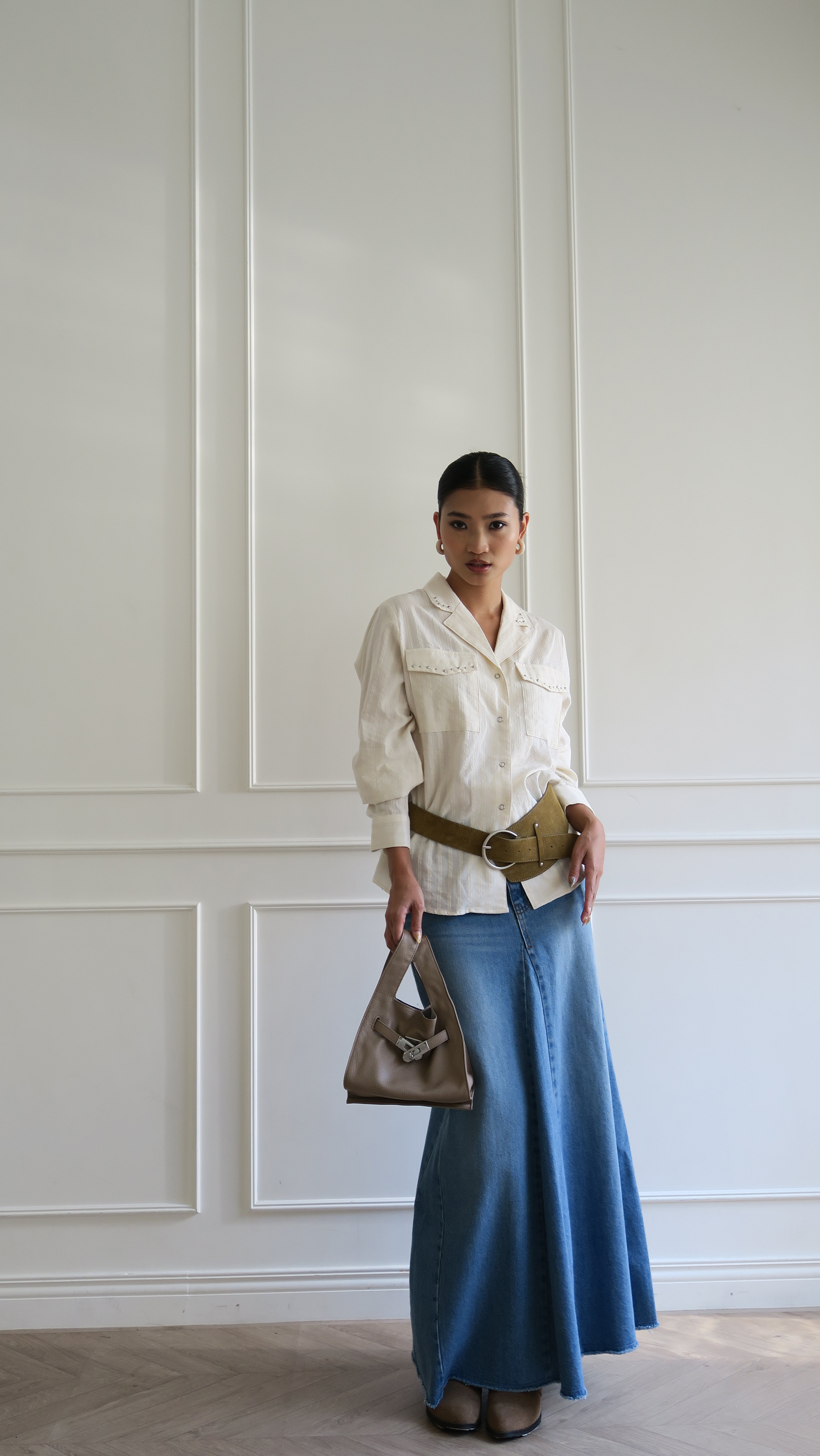 鬚邊A字牛仔裙(M/L現貨)