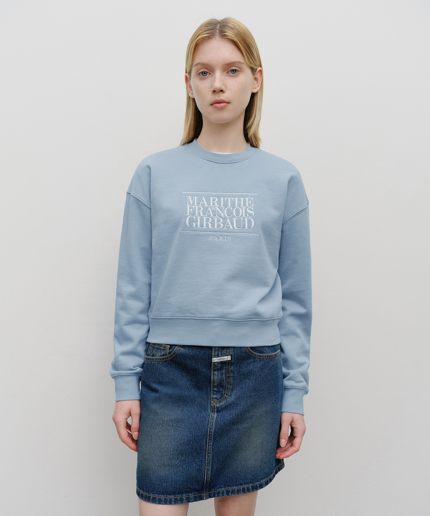 【現貨】最新秋冬款🍂【MFG】W CLASSIC LOGO CROP SWEATSHIRT（四色入）