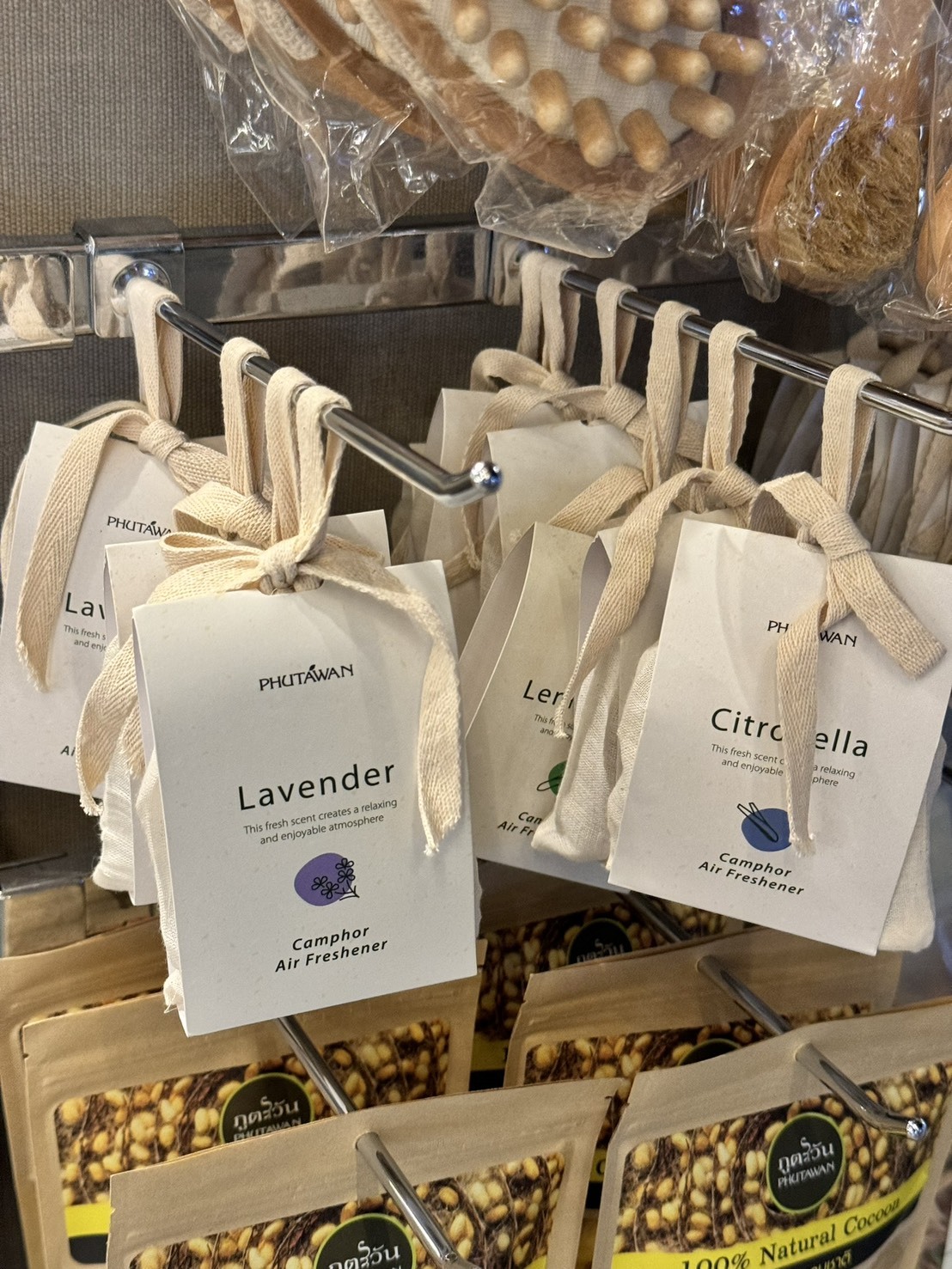 #現貨激推 泰國品牌 Phutawan 普坦旺 固體香膏 香氛磚