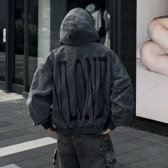 VLone 復古水洗 仿舊 刺繡印花 胸前小V 背後大logo 連帽外套 夾克 深灰色 / 軍綠色